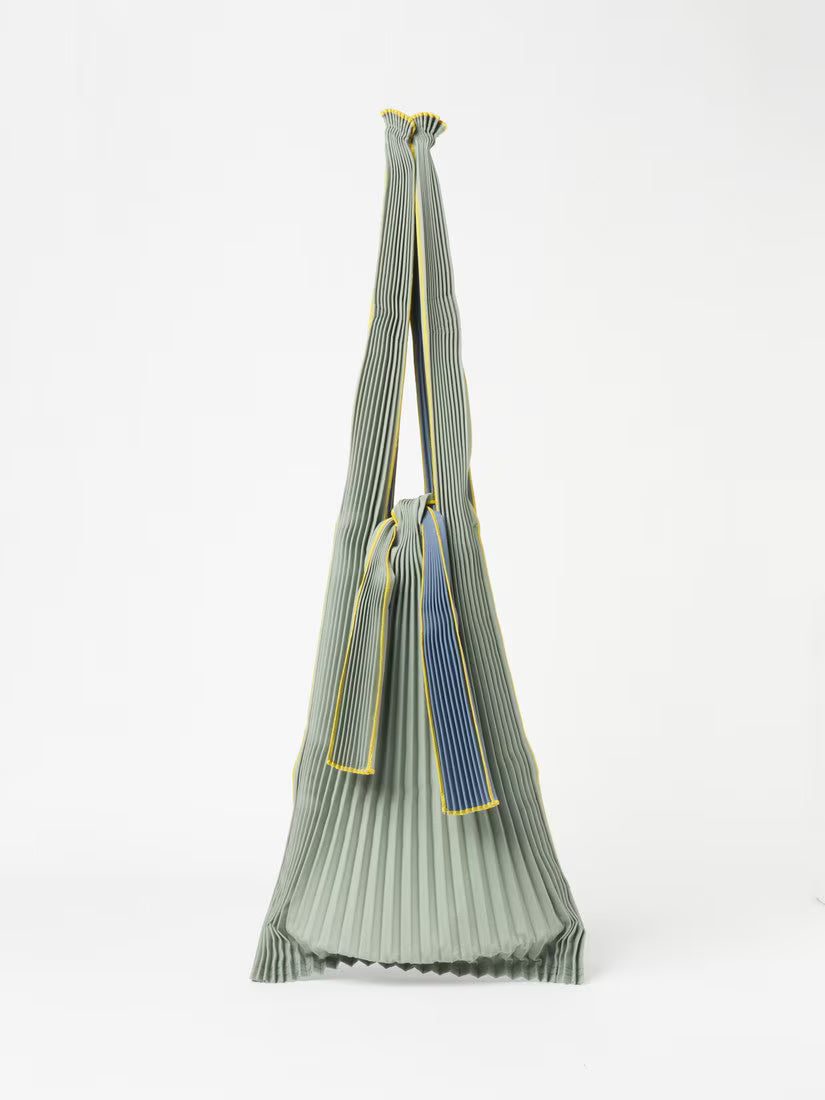 VERTICAL PLEATS L