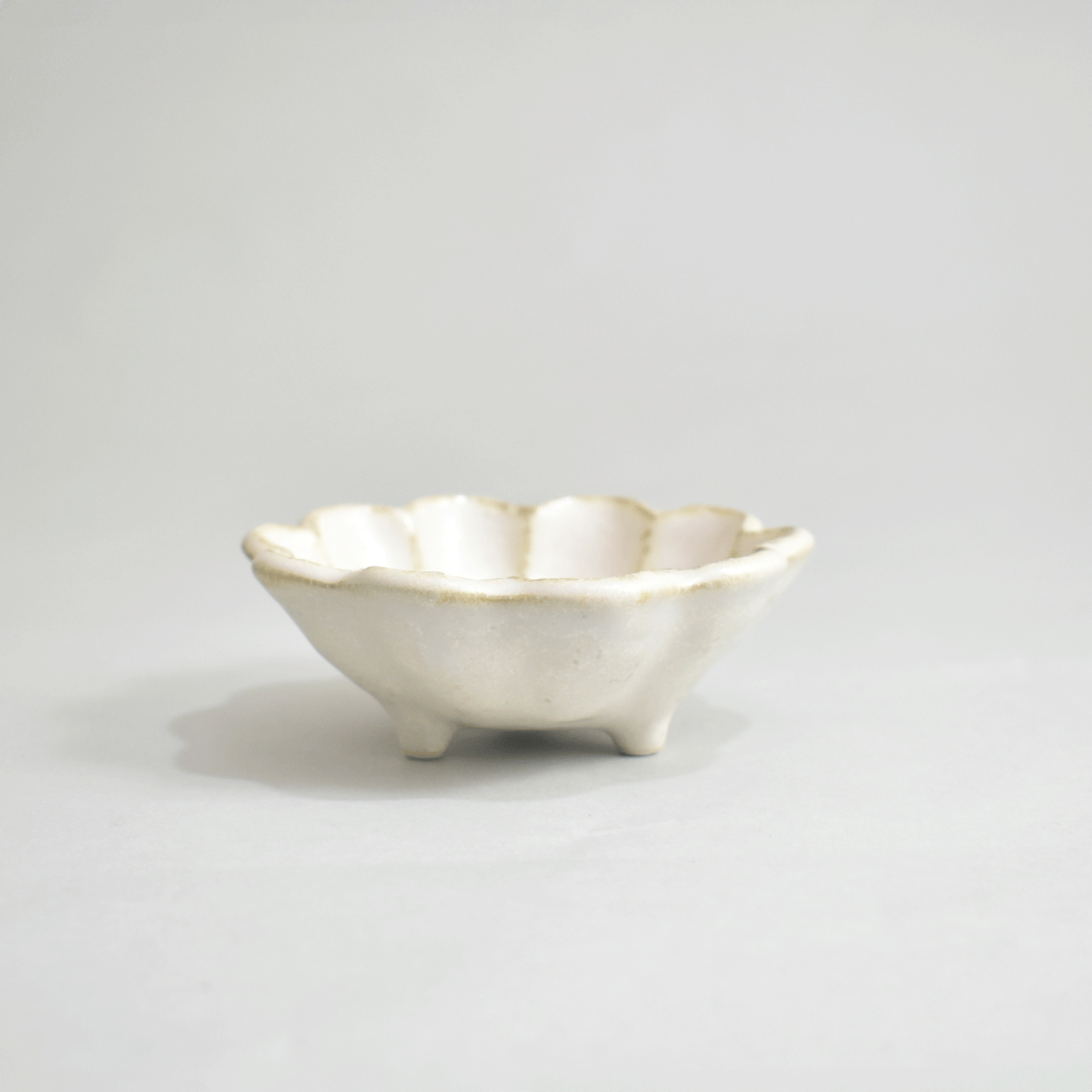 Rinka 10 bowls of white paste