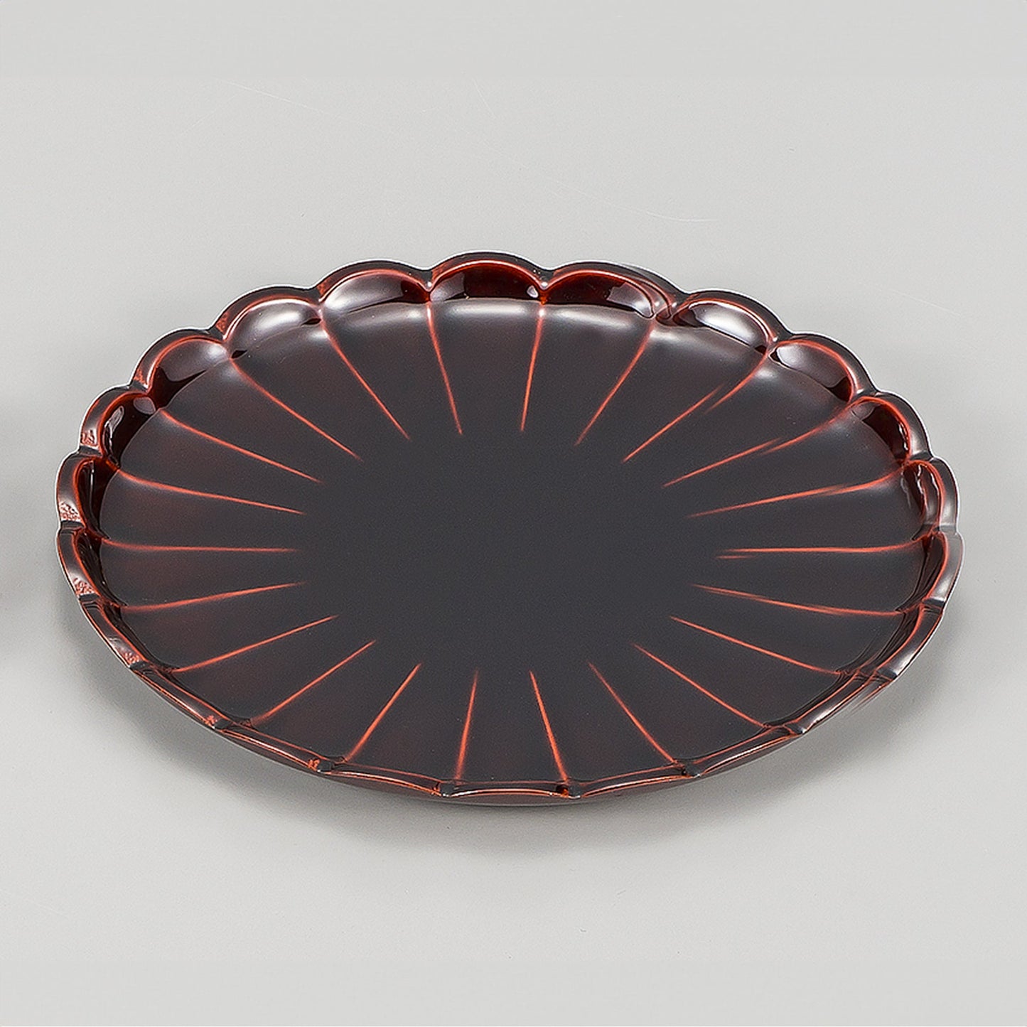Chrysanthemum plate, lacquer finish, 5 inches