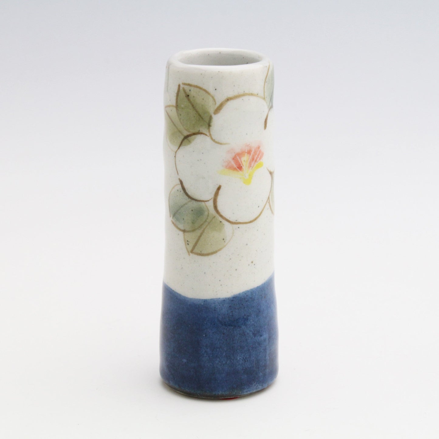 Small single flower stand, colored glaze, white flower