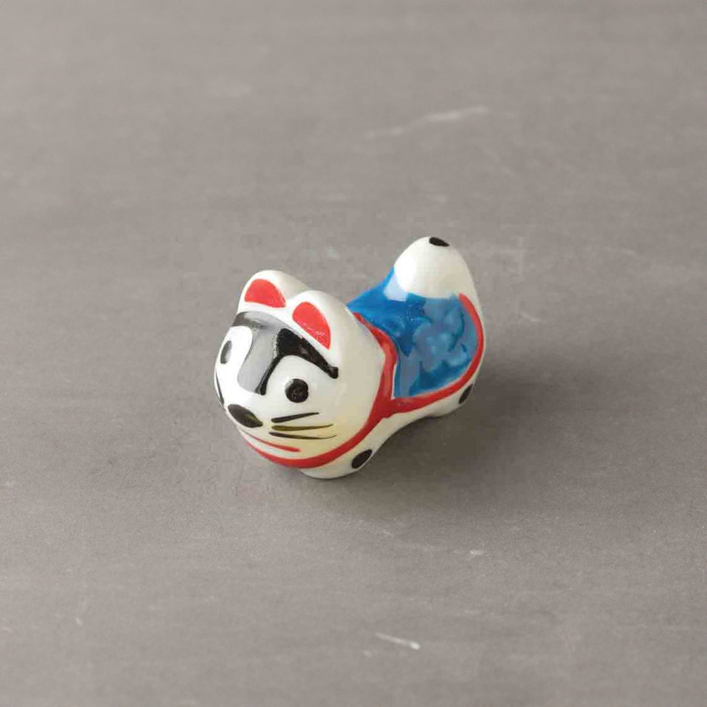 Komainu chopstick rest
