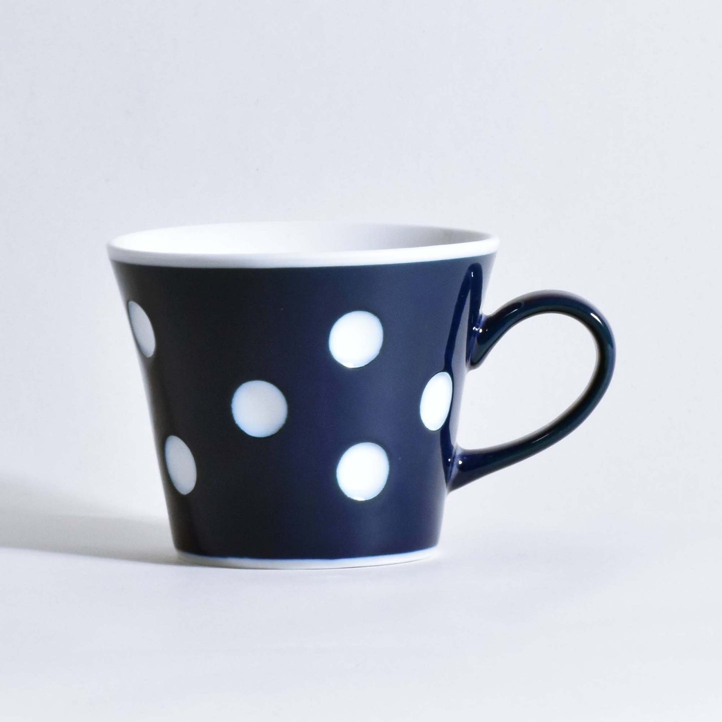 Polka dot D-shaped full surface mug
