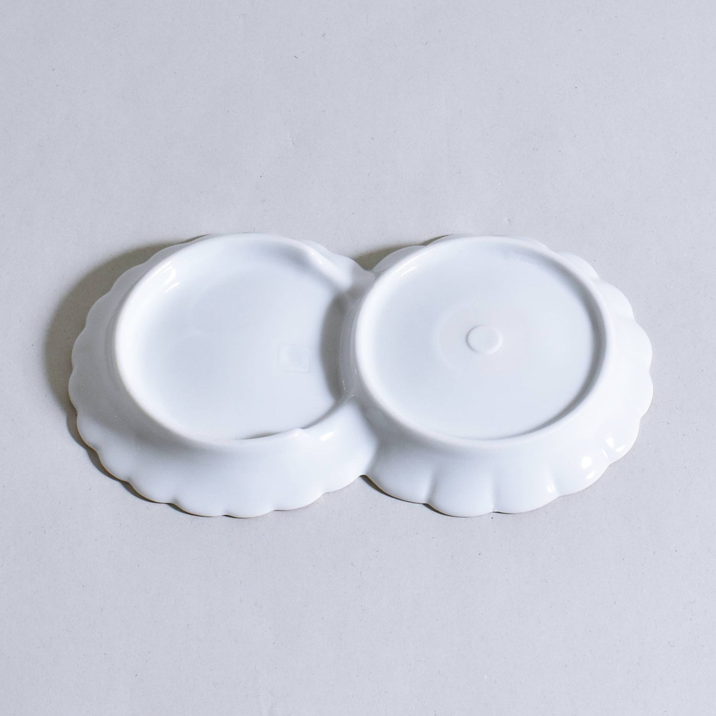 Rabbit and Chrysanthemum Plate