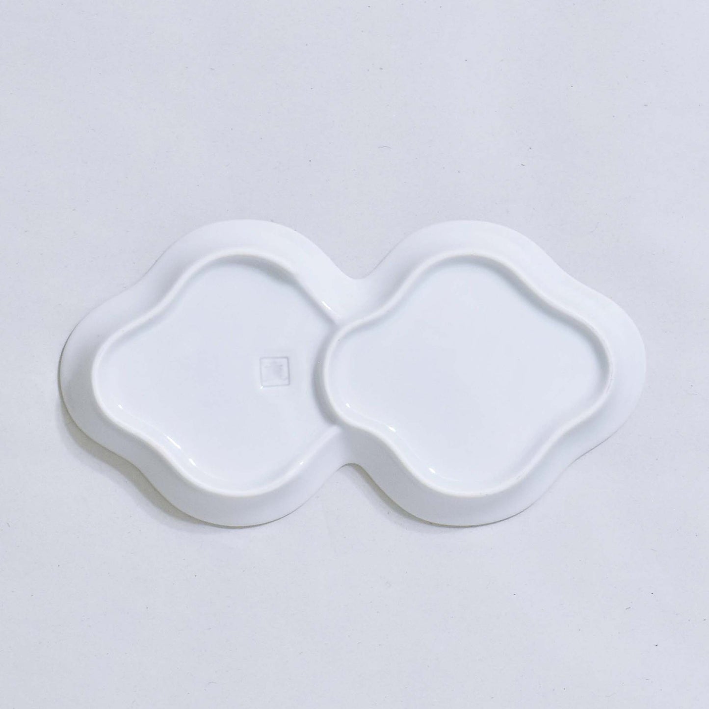 Gothic plum small flower plate