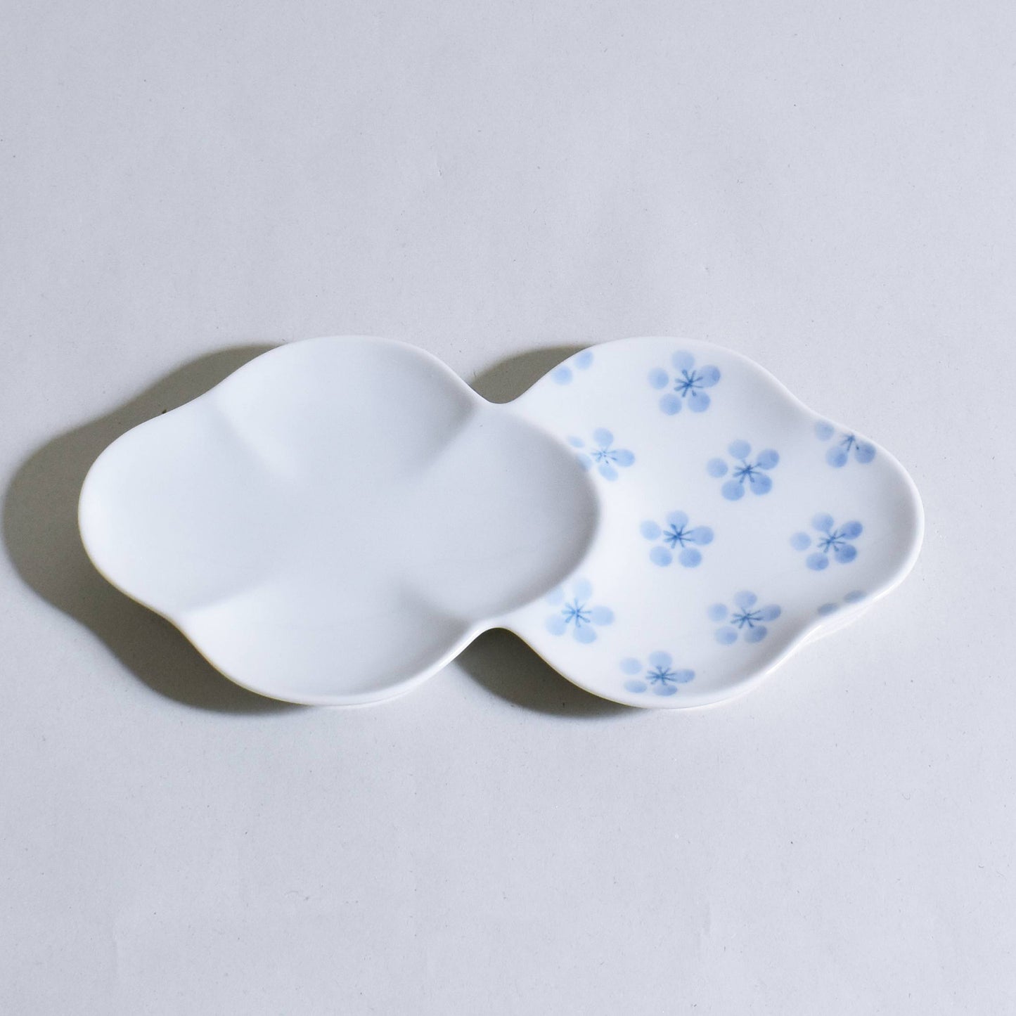 Gothic plum small flower plate
