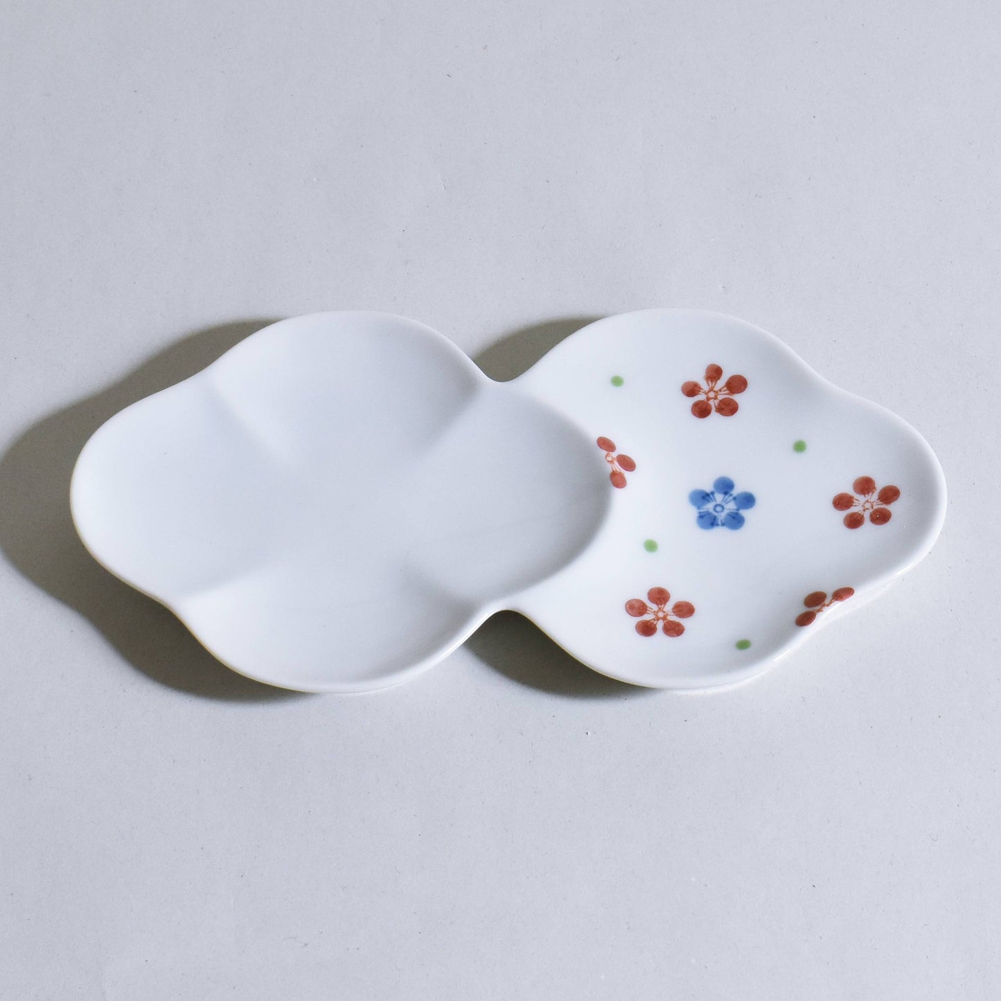 Plum and red small flower plate