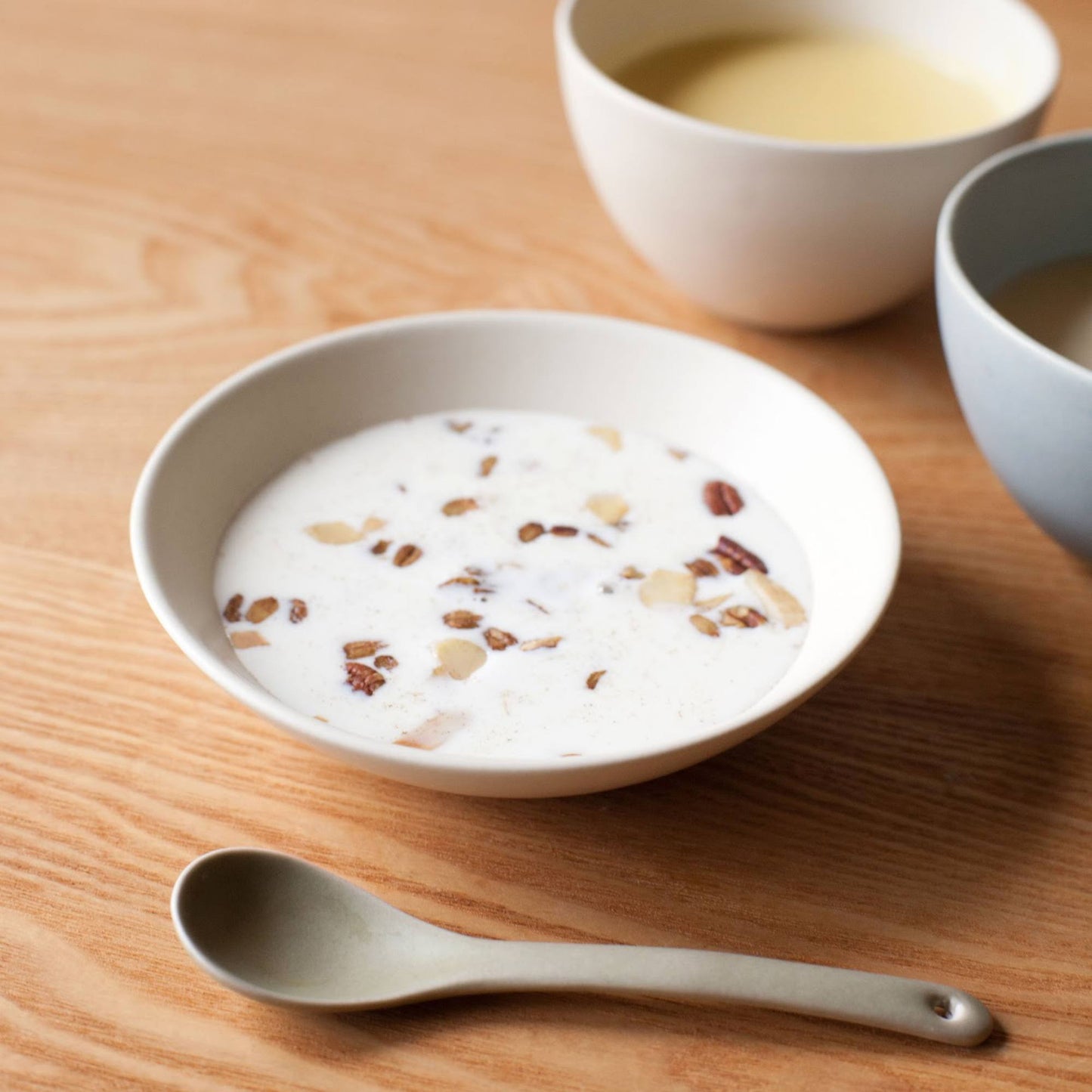 Peren salad bowl