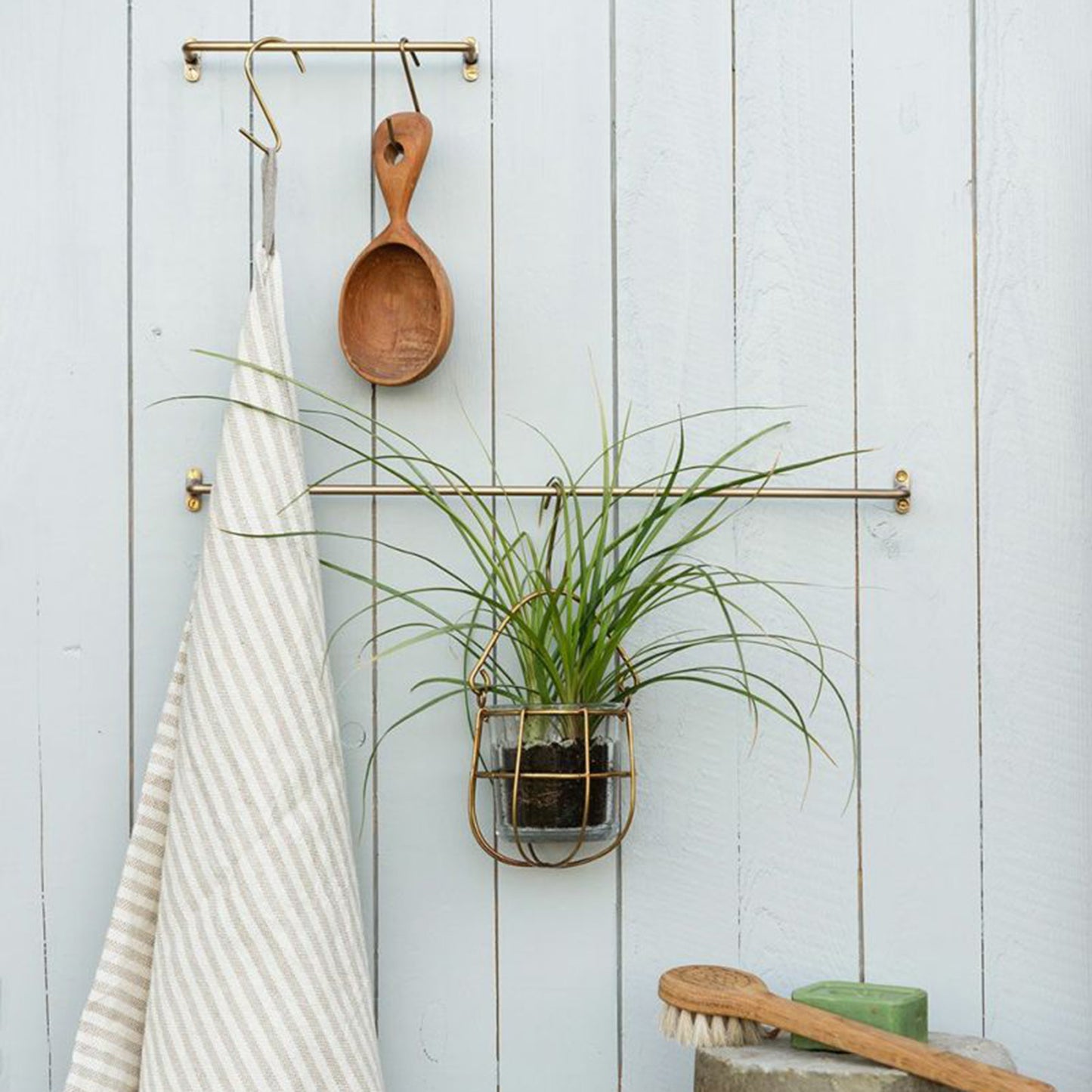 BRASS TOWEL BAR S
