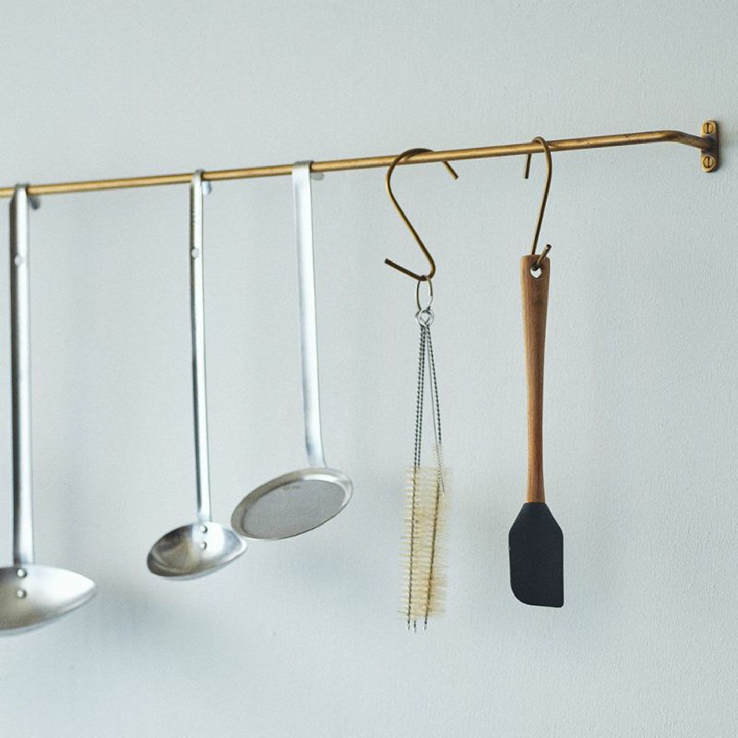 BRASS TOWEL BAR S