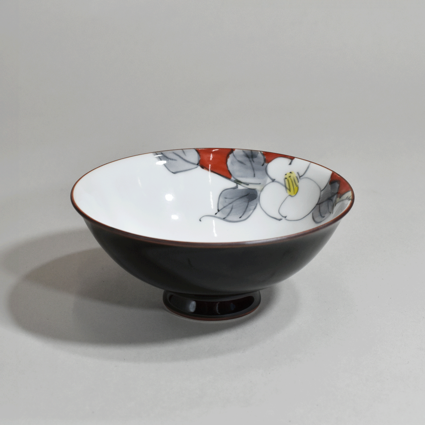 Flower-painted rice bowl