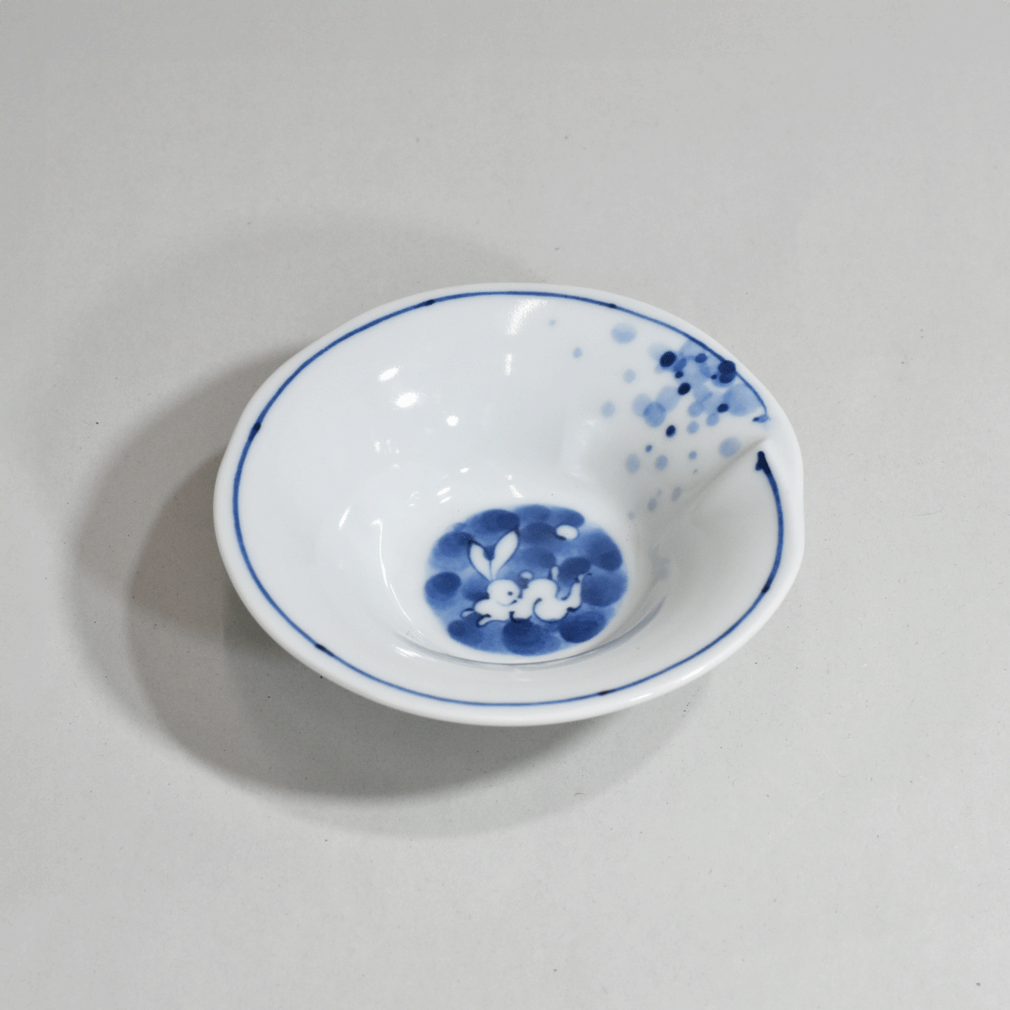 Matching small item Ancient rabbit crest