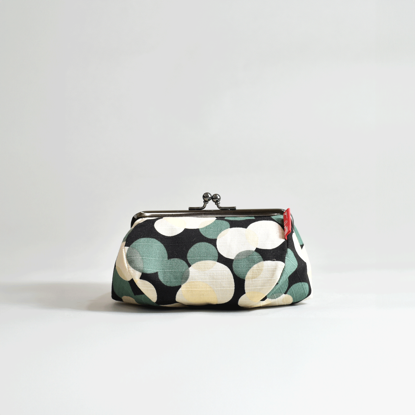 4-inch clasp cosmetic pouch