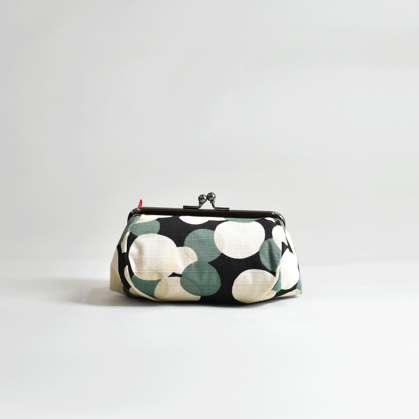 4-inch clasp cosmetic pouch