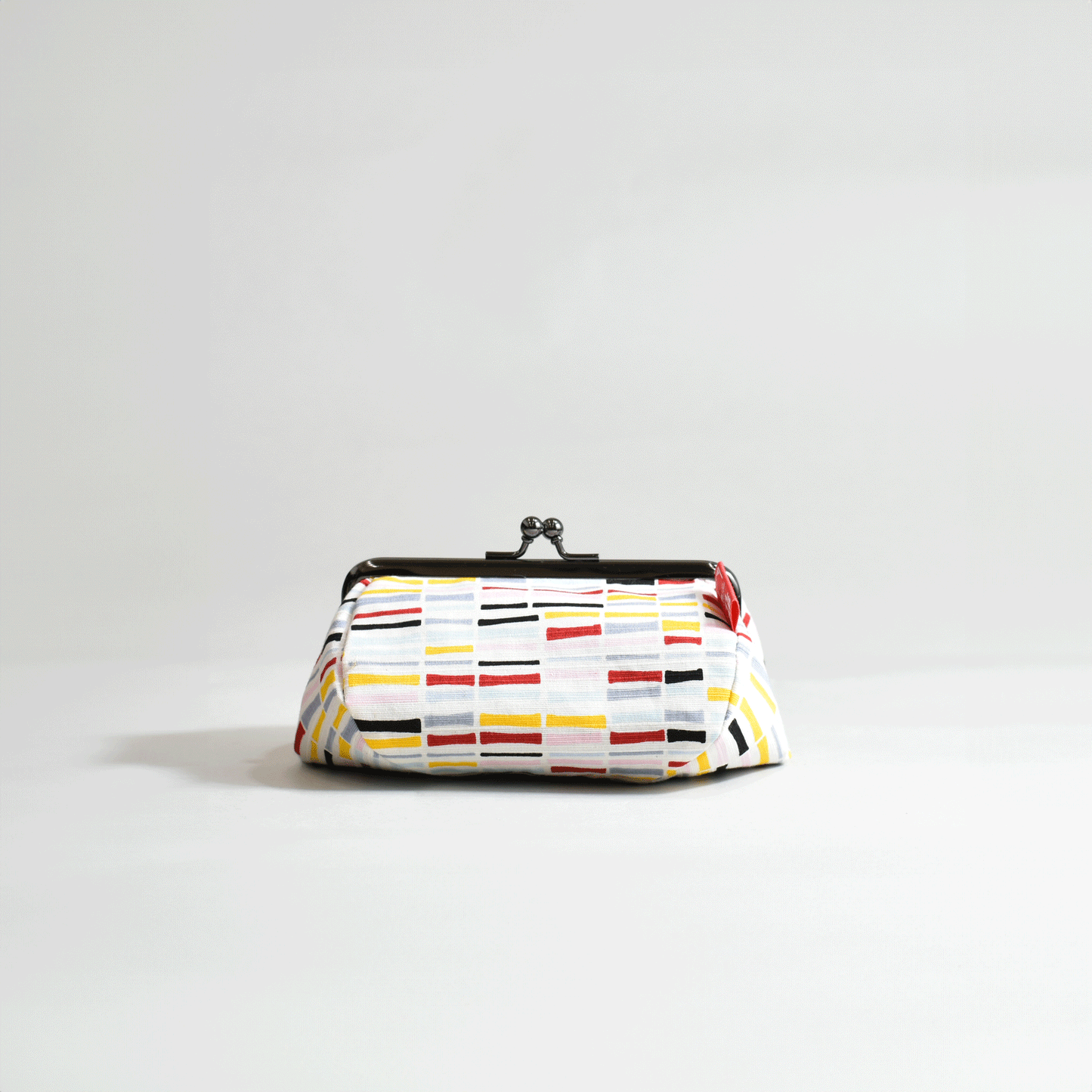4-inch clasp cosmetic pouch