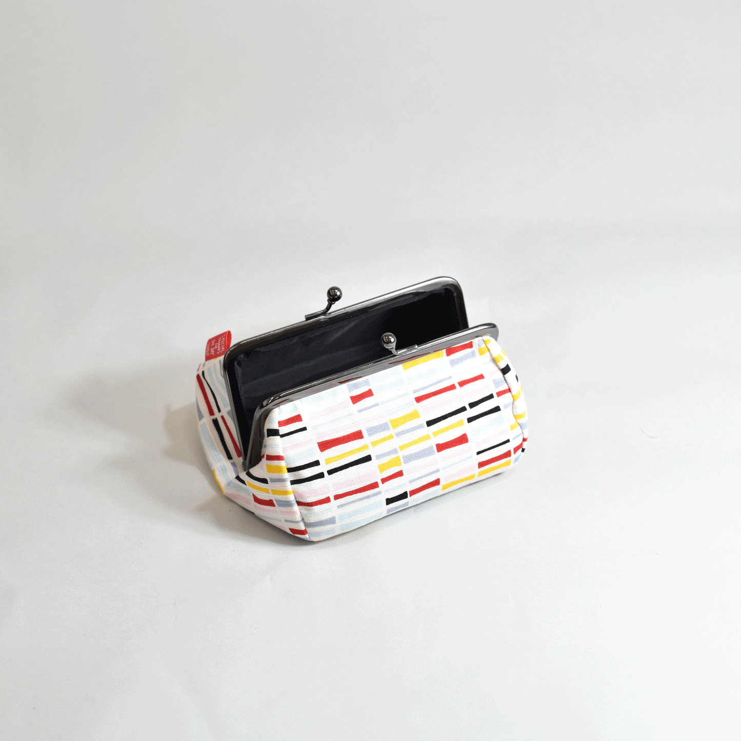 4-inch clasp cosmetic pouch