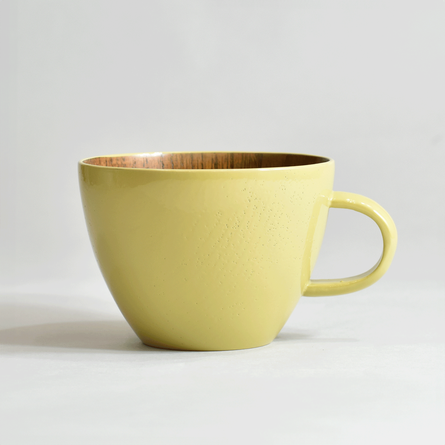 Pale wooden soup mug