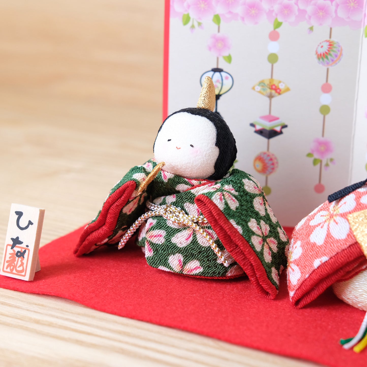 Plump Hina Two Cherry Blossoms with Folding Screen