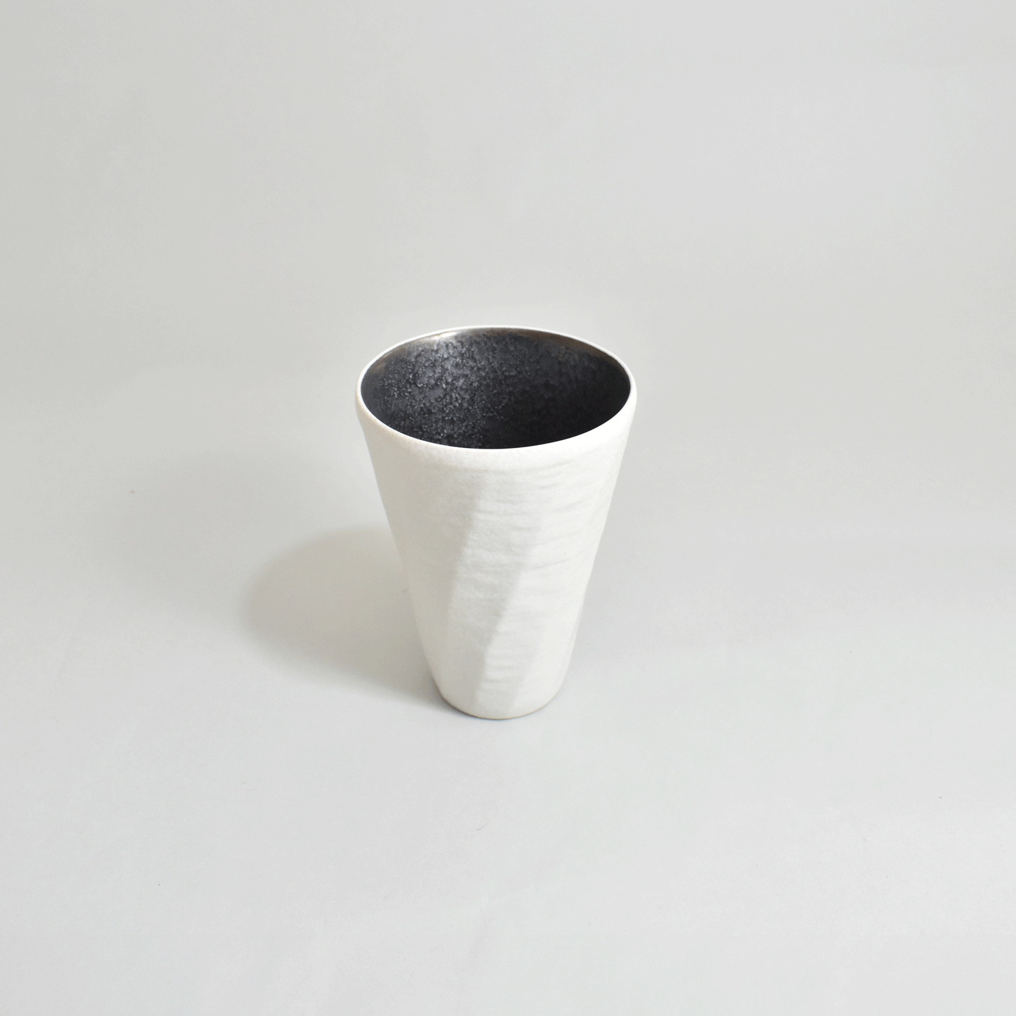 White porcelain sand pattern tumbler
