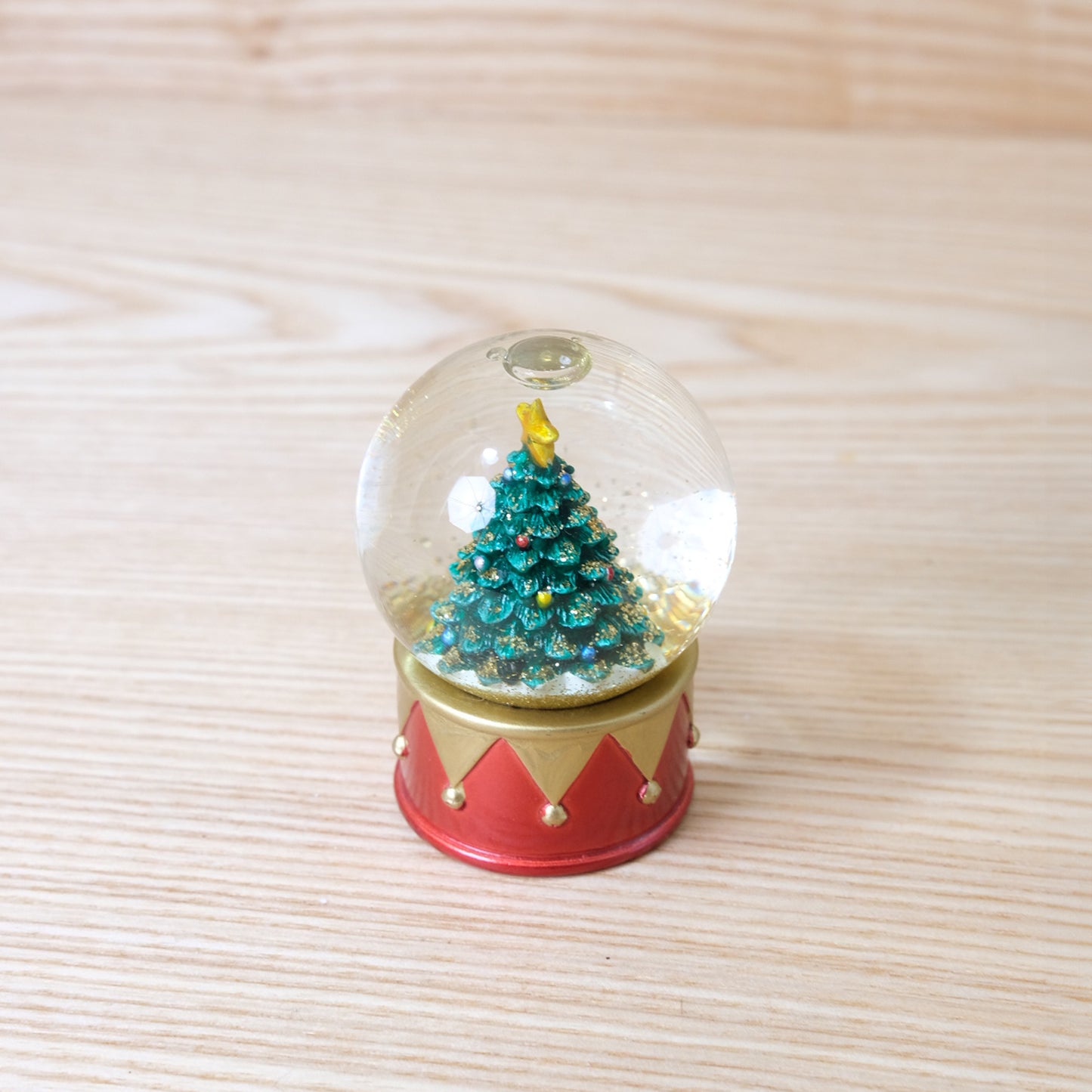 Mini Snow Globe Tree