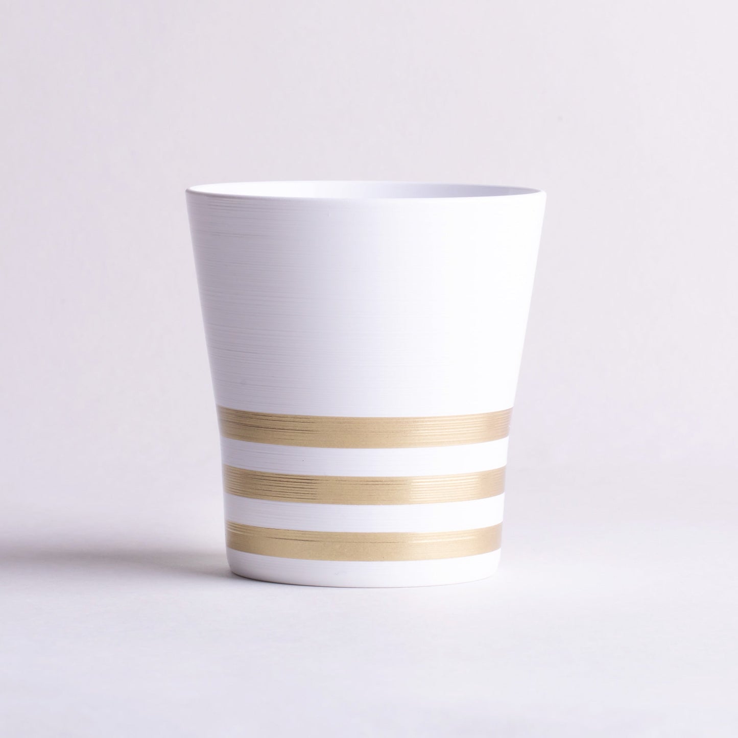 Free cup with brush lines, dishwasher safe