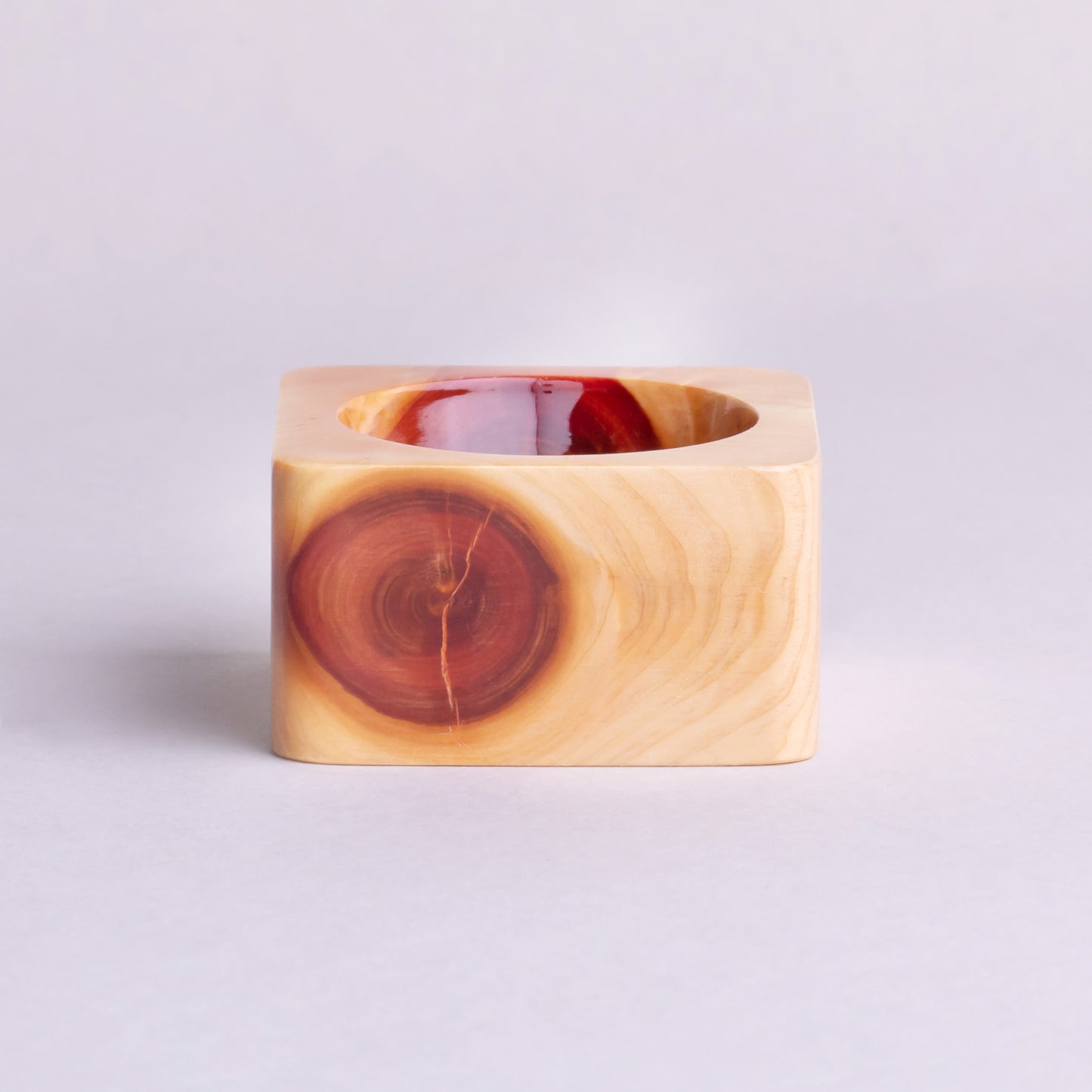Kiso Hinoki Red Knot Egg Stand