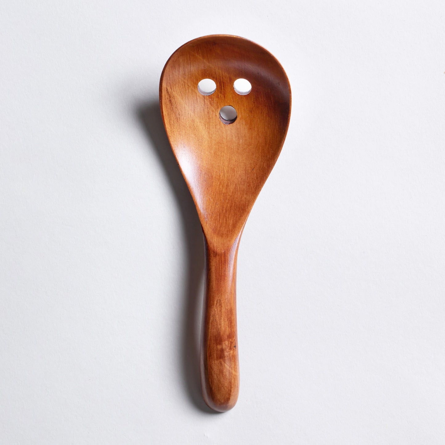 Wooden camphor yudo scoop with lacquer and holes