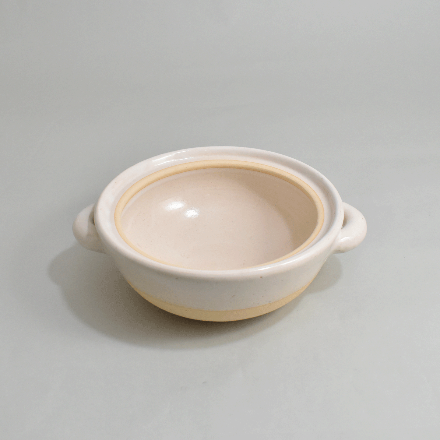 Iga clay pot No. 6 white