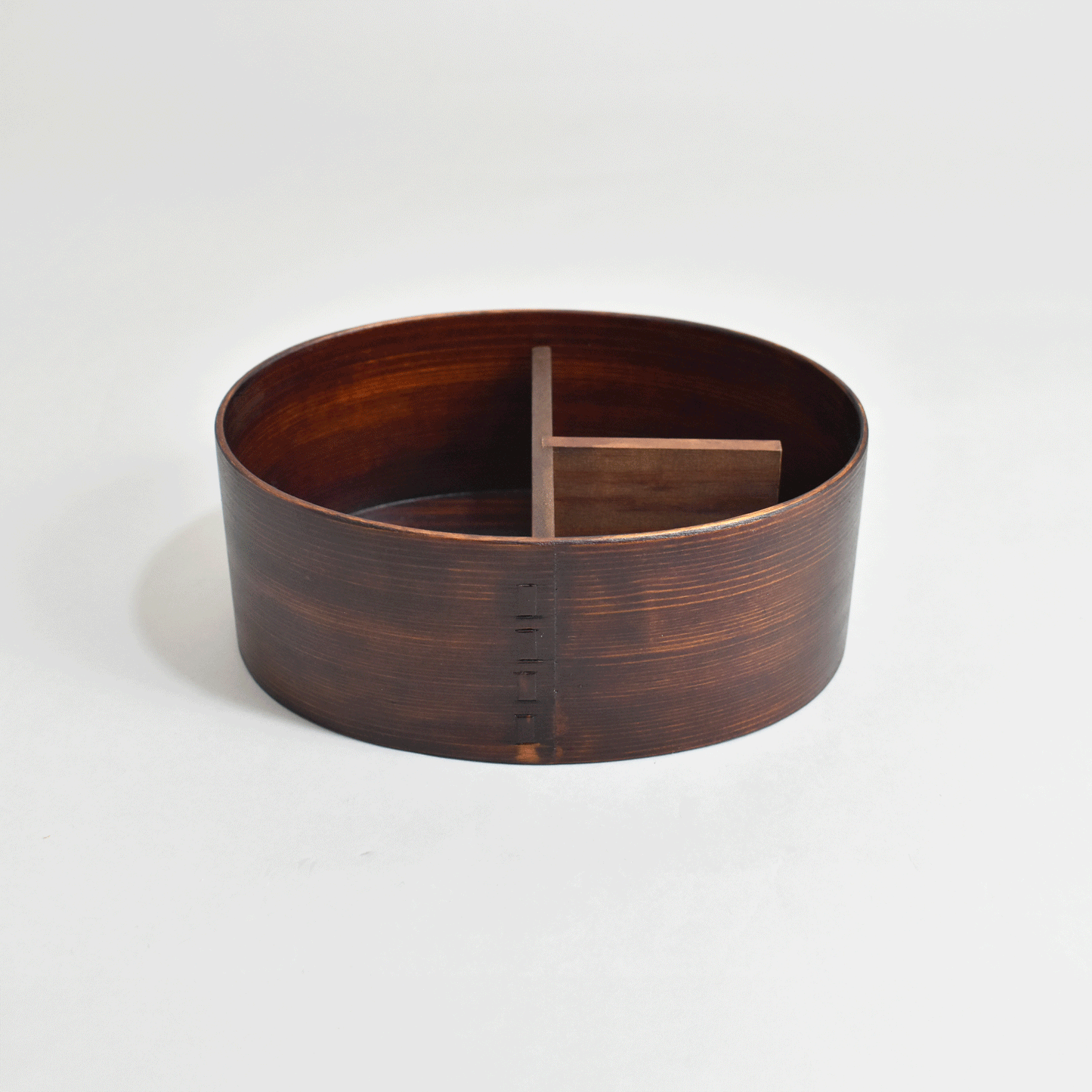 Cedar oval one-tier lunch box with lacquer