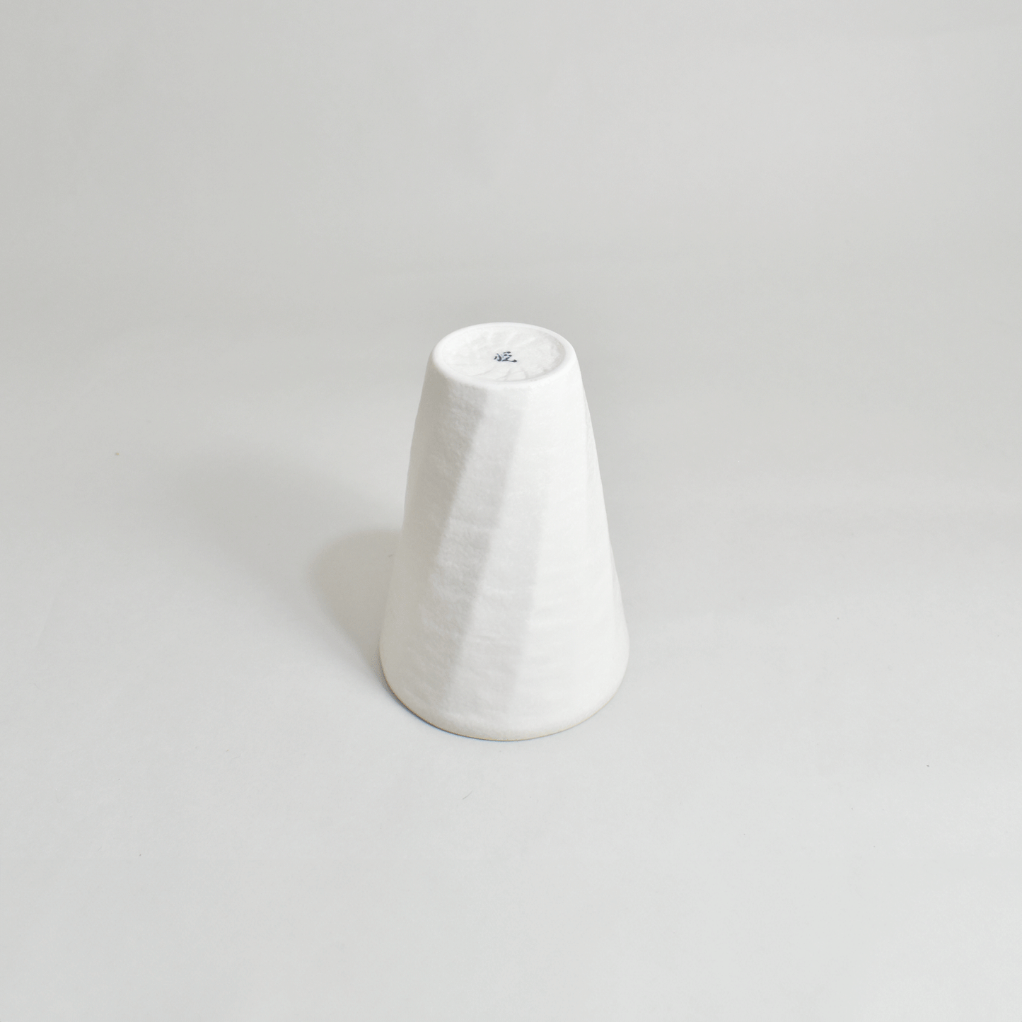 White porcelain sand pattern tumbler