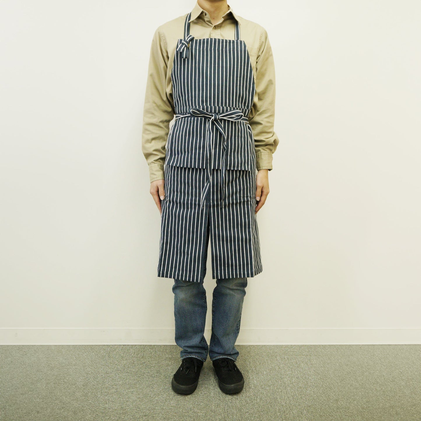 Crisp Stream Long Apron