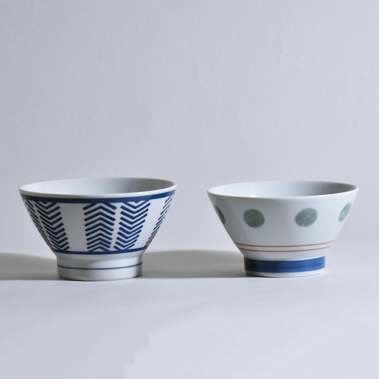 Arrow Gray Dot Pair Kurawanka Bowl Set