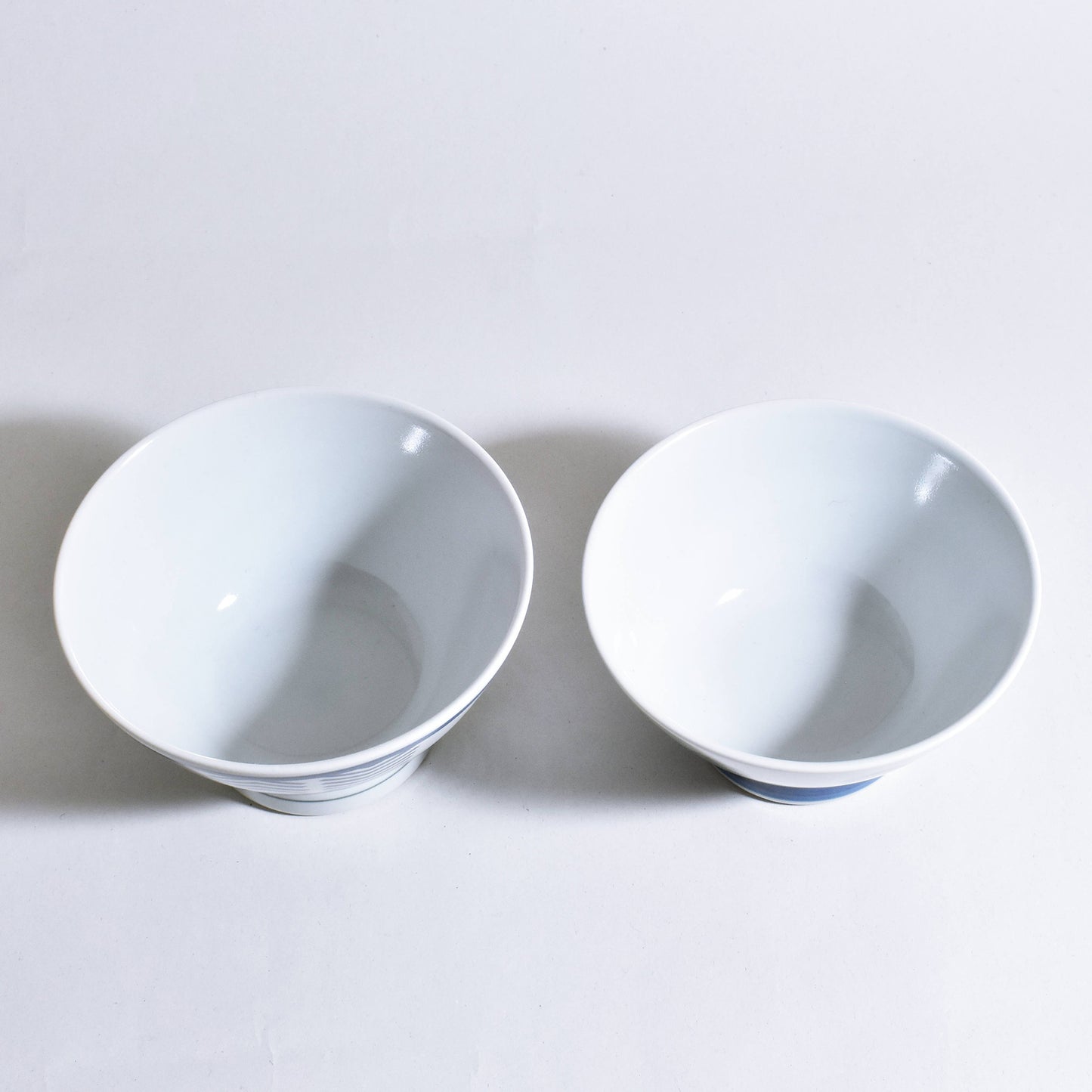 Arrow Gray Dot Pair Kurawanka Bowl Set