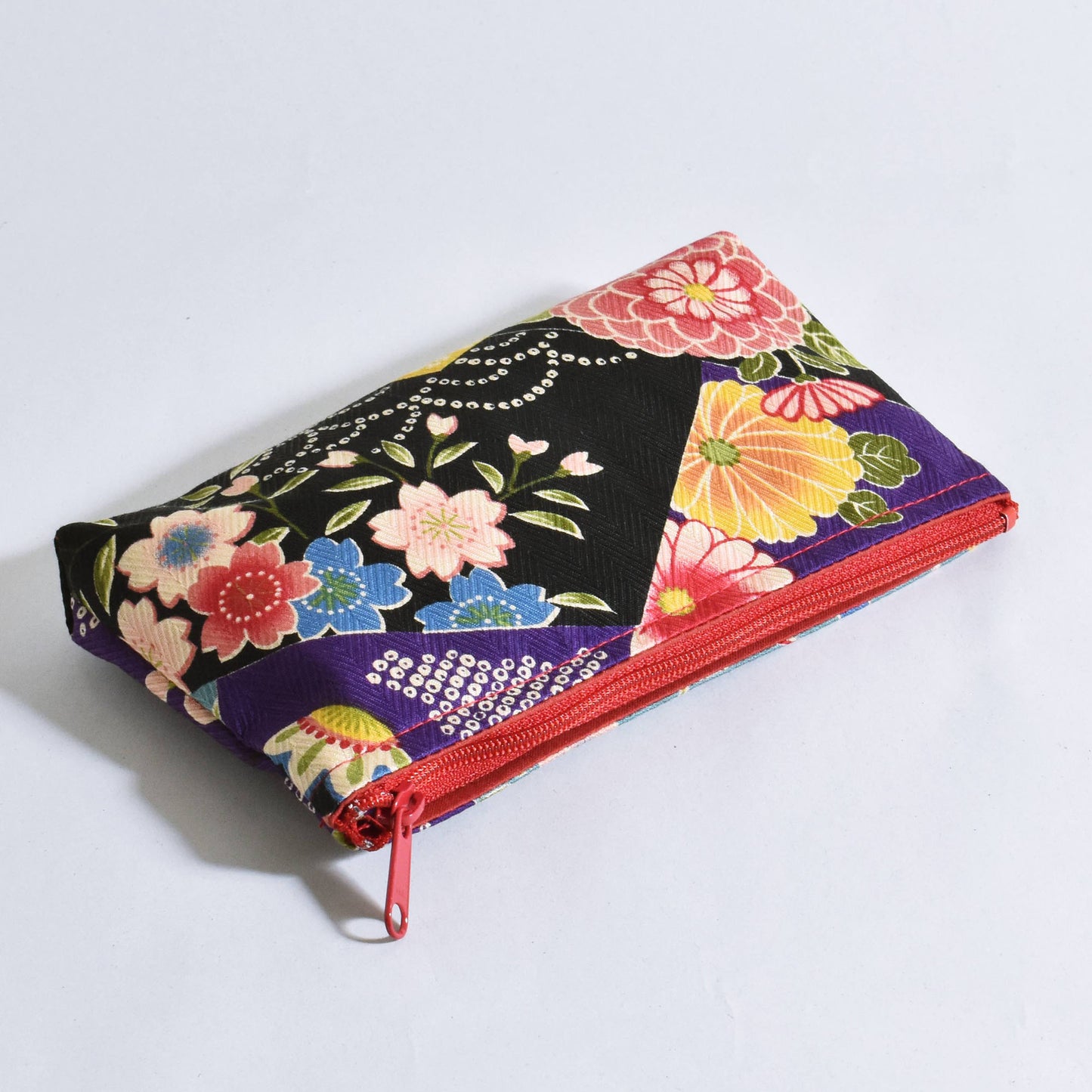 Kimono shop square pouch