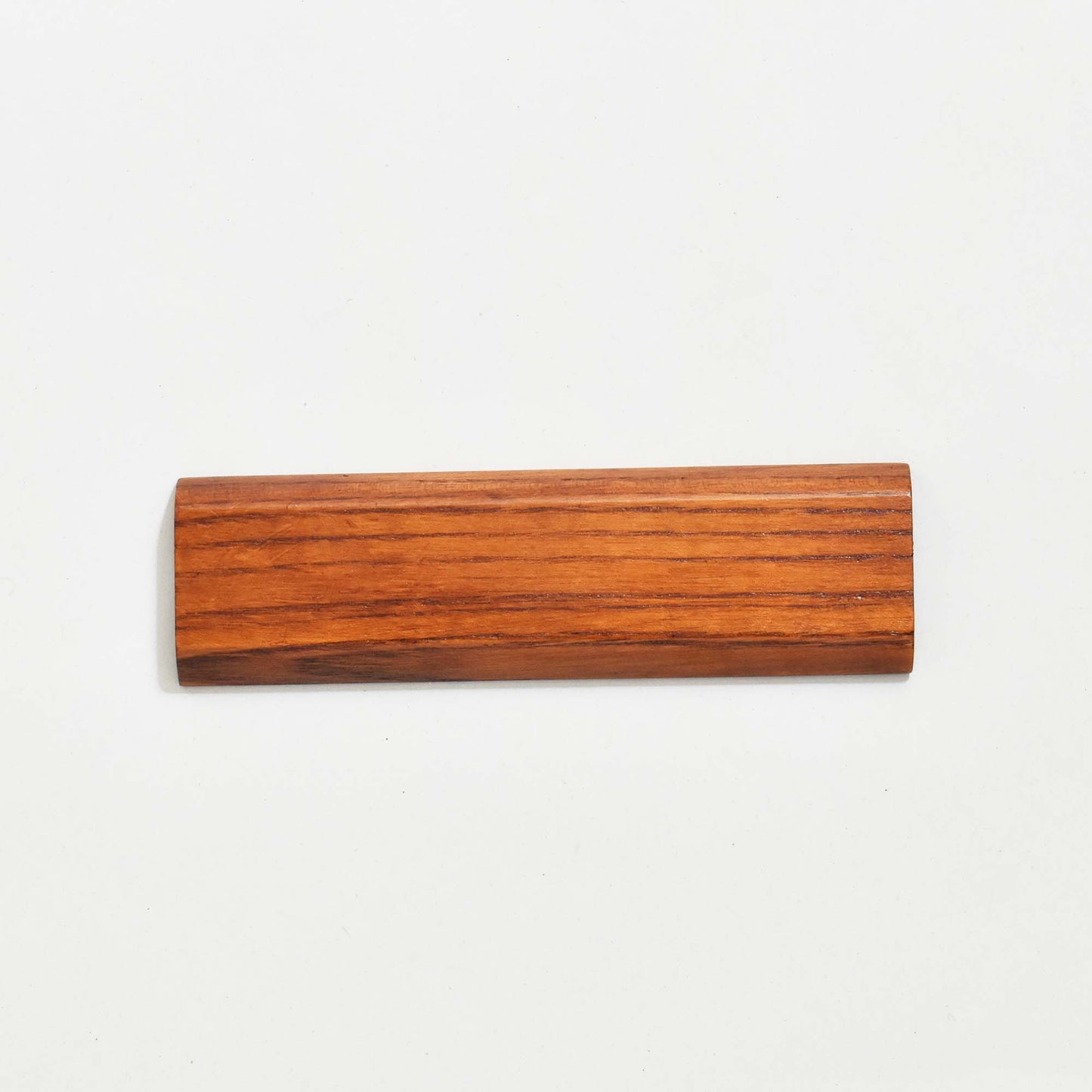 Wooden hand towel plate with lacquer finish