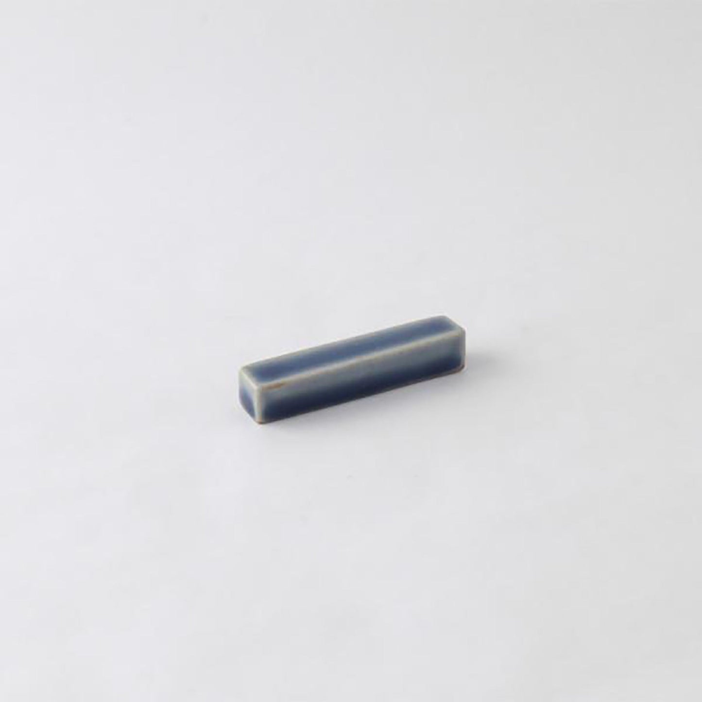 Square cutlery rest