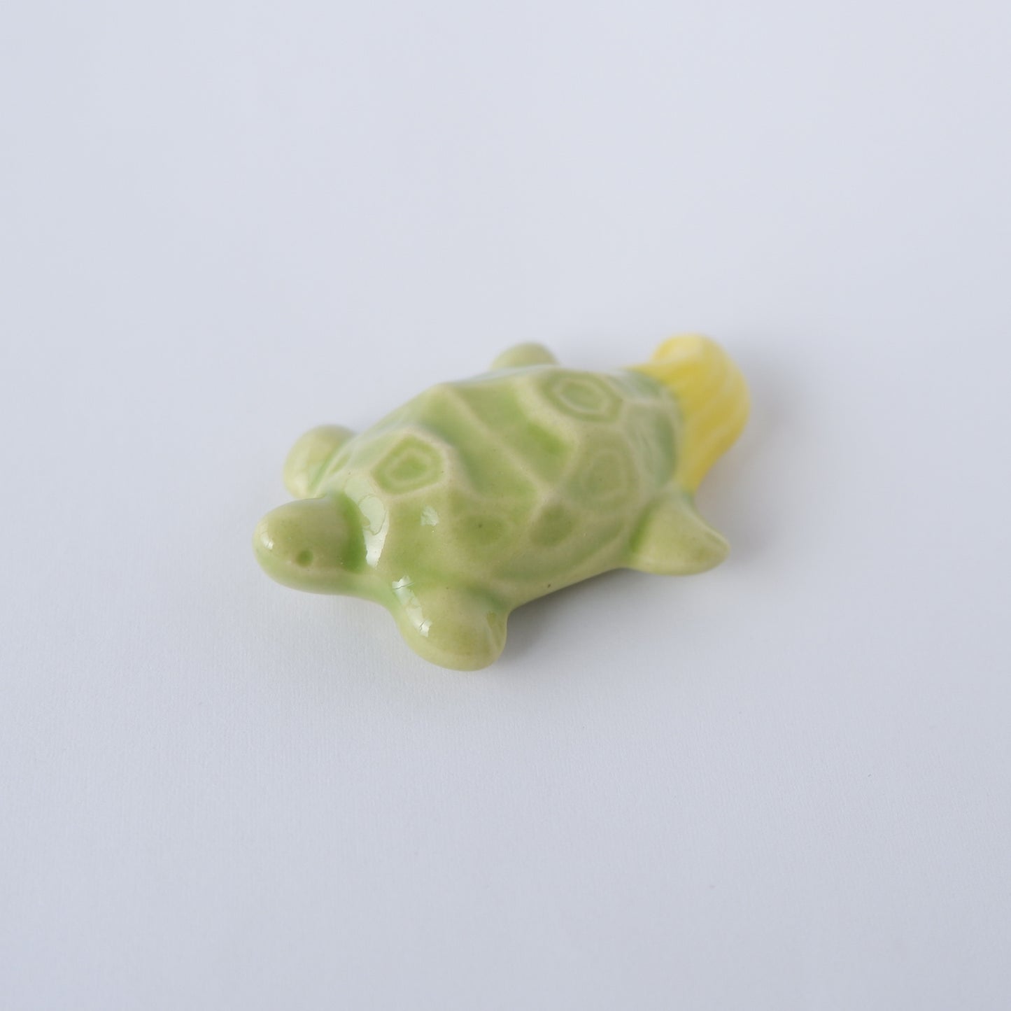 Chopstick rest, turtle, yellow