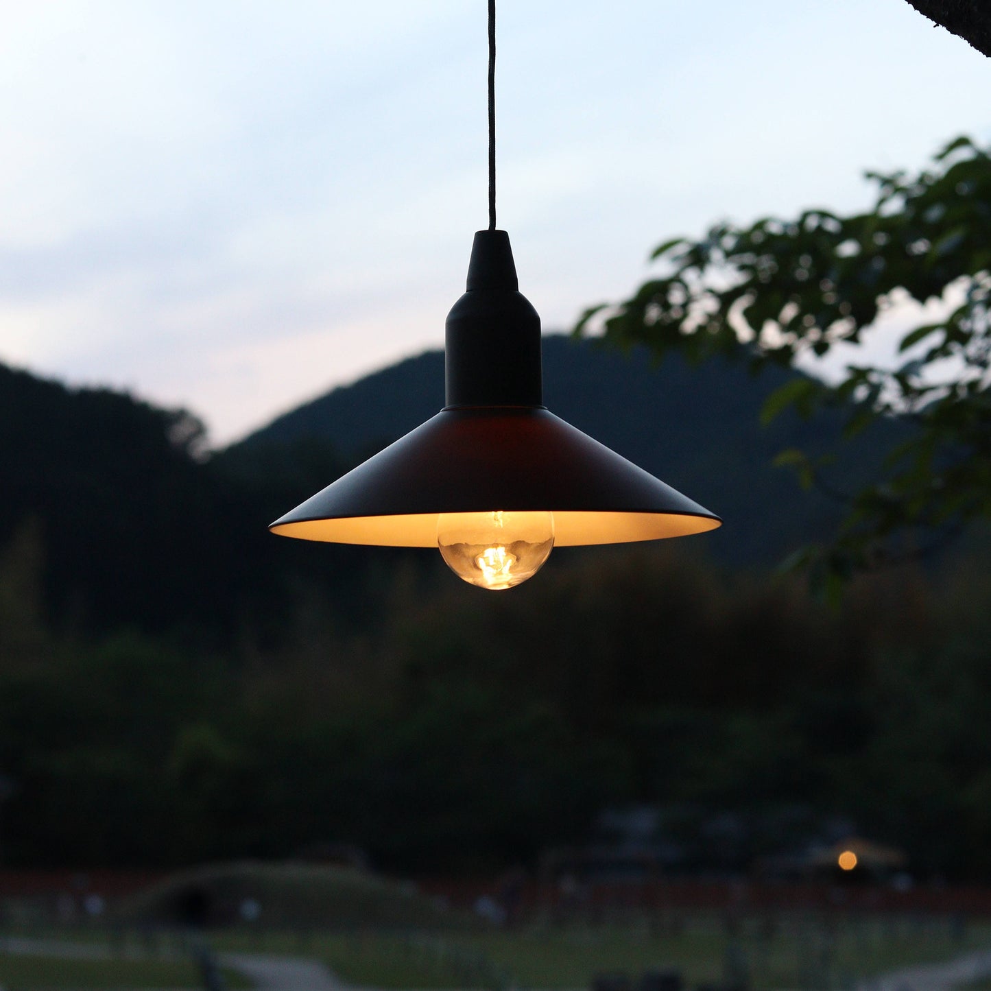 HANG LAMP TYPE 2