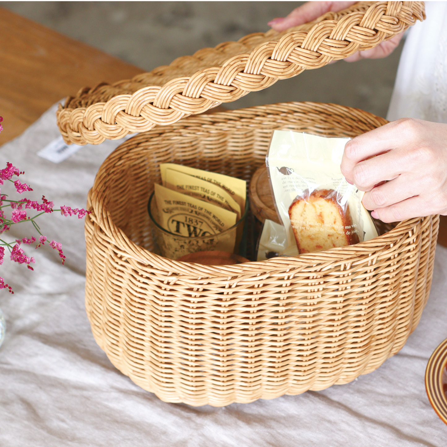 Utilnair Basket with Lid S