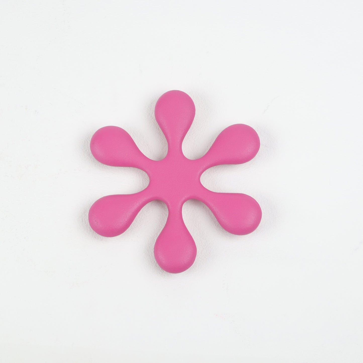 Large kettle base trivet, pink