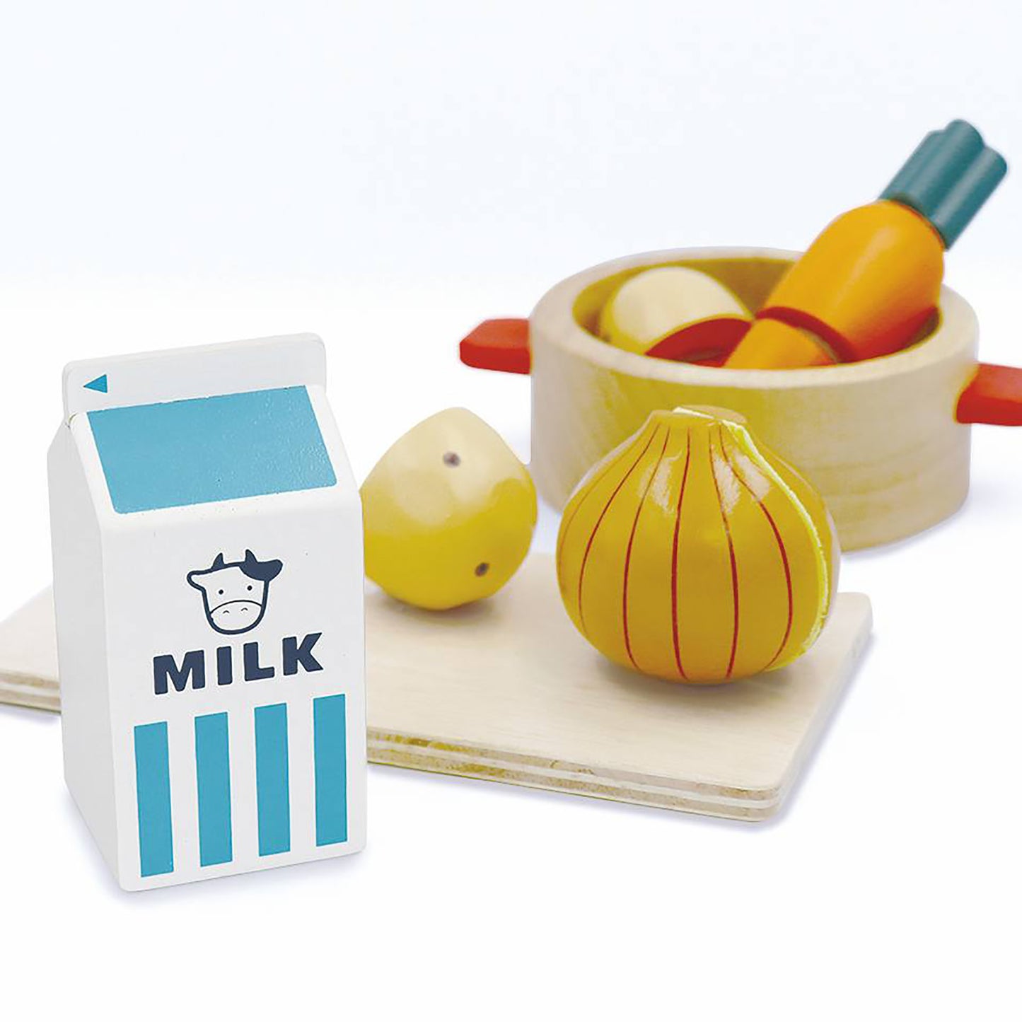 Wooden Pretend Play: Freshly Squeezed Milk