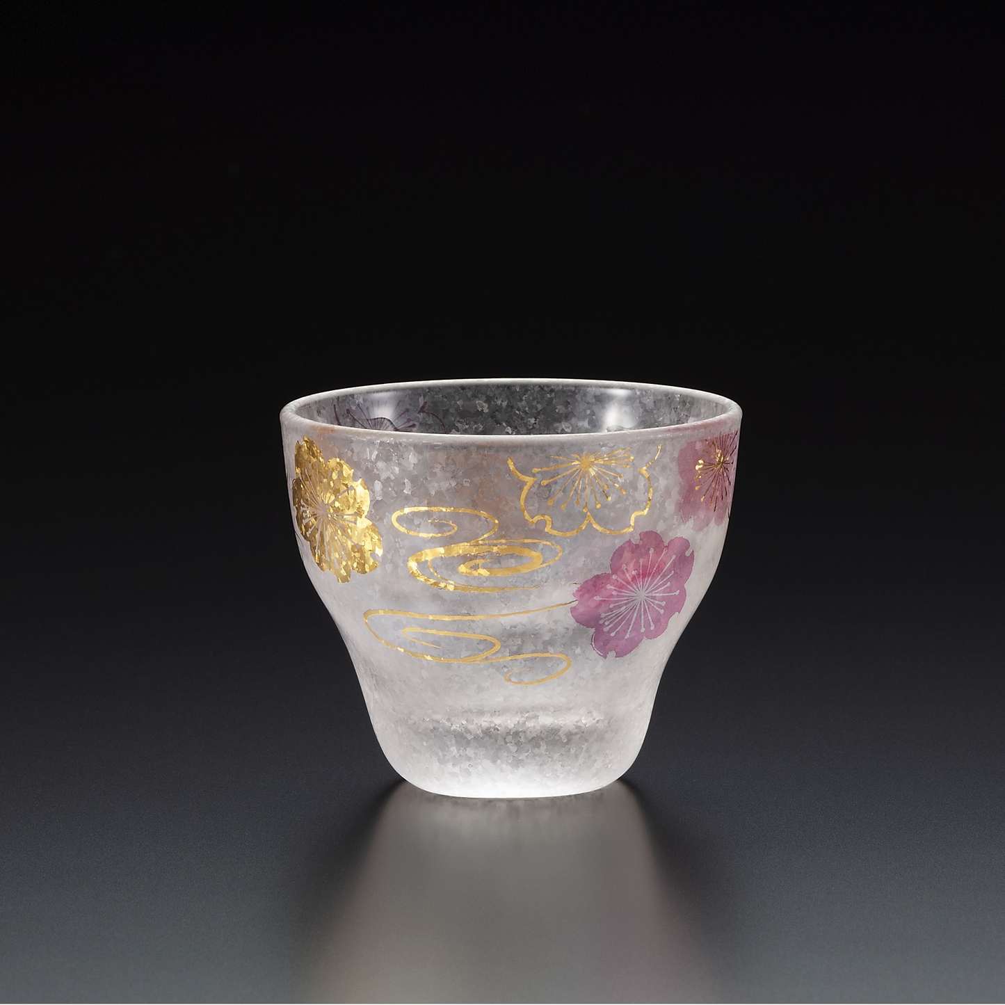 Sakura crest sake glass