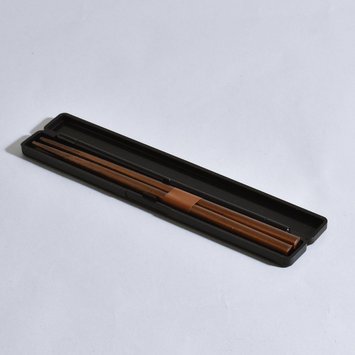 18.0 Slim Chopstick Case Set Akane Sakura Red