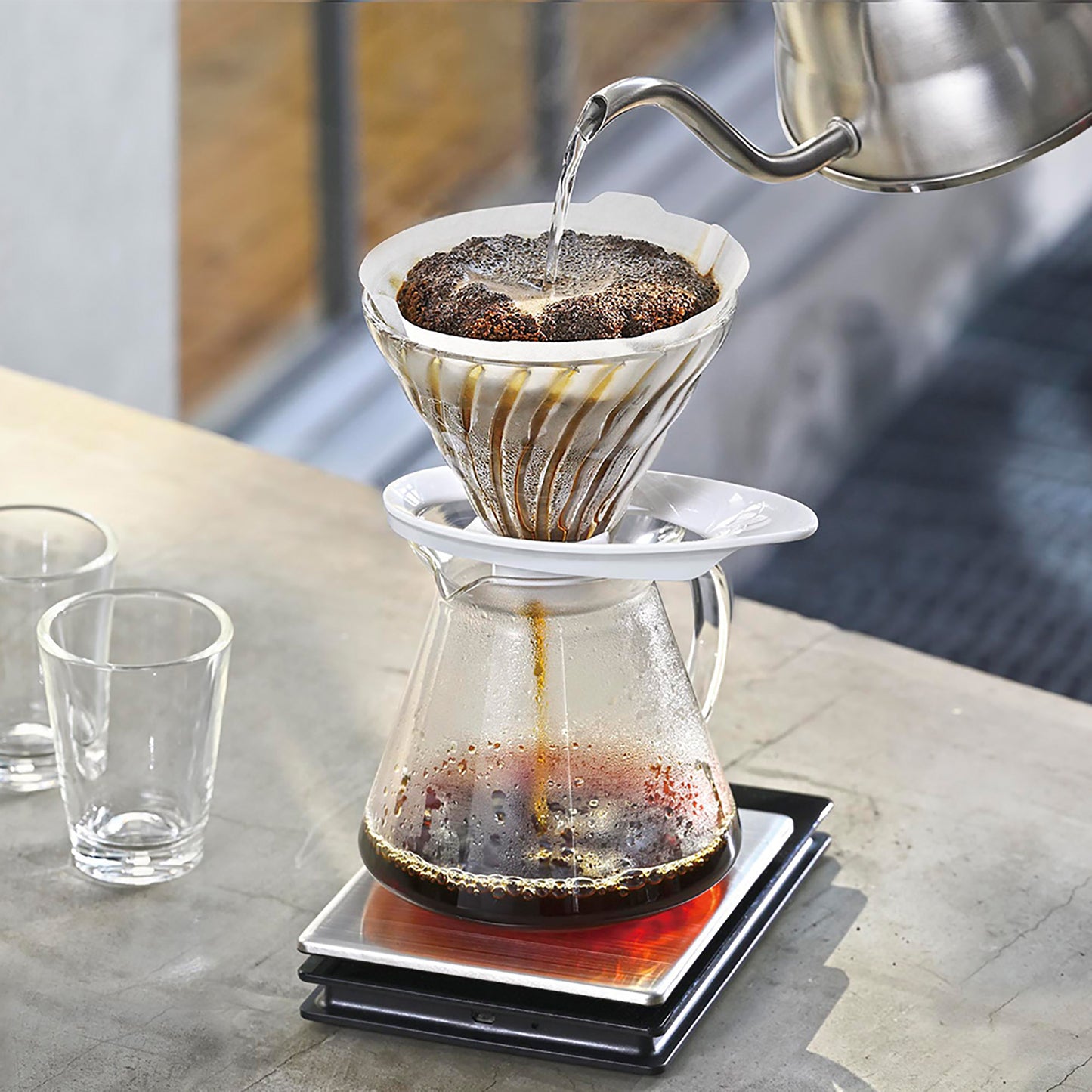 V60 Heat-resistant glass dripper 01
