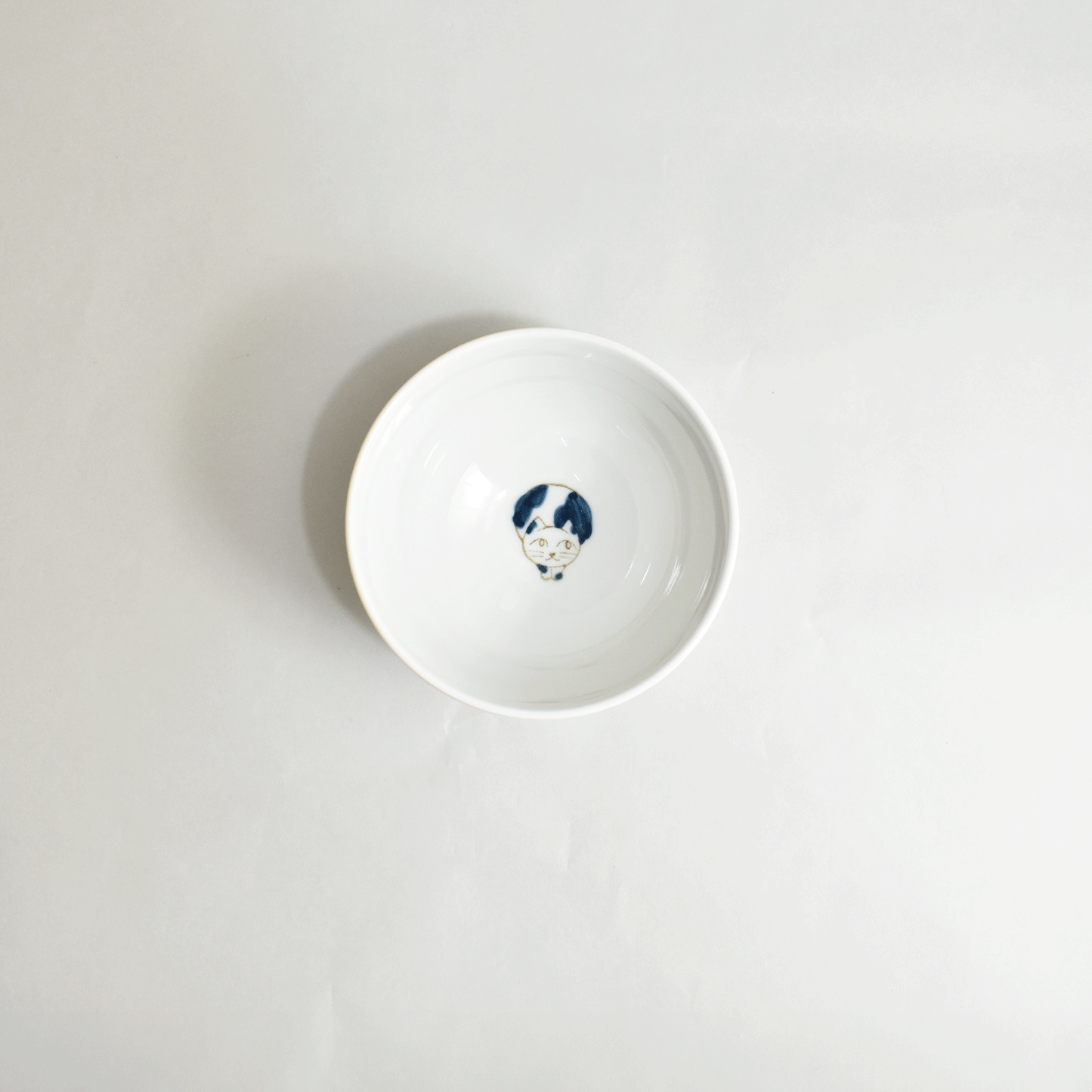 Polka dot cat rice bowl