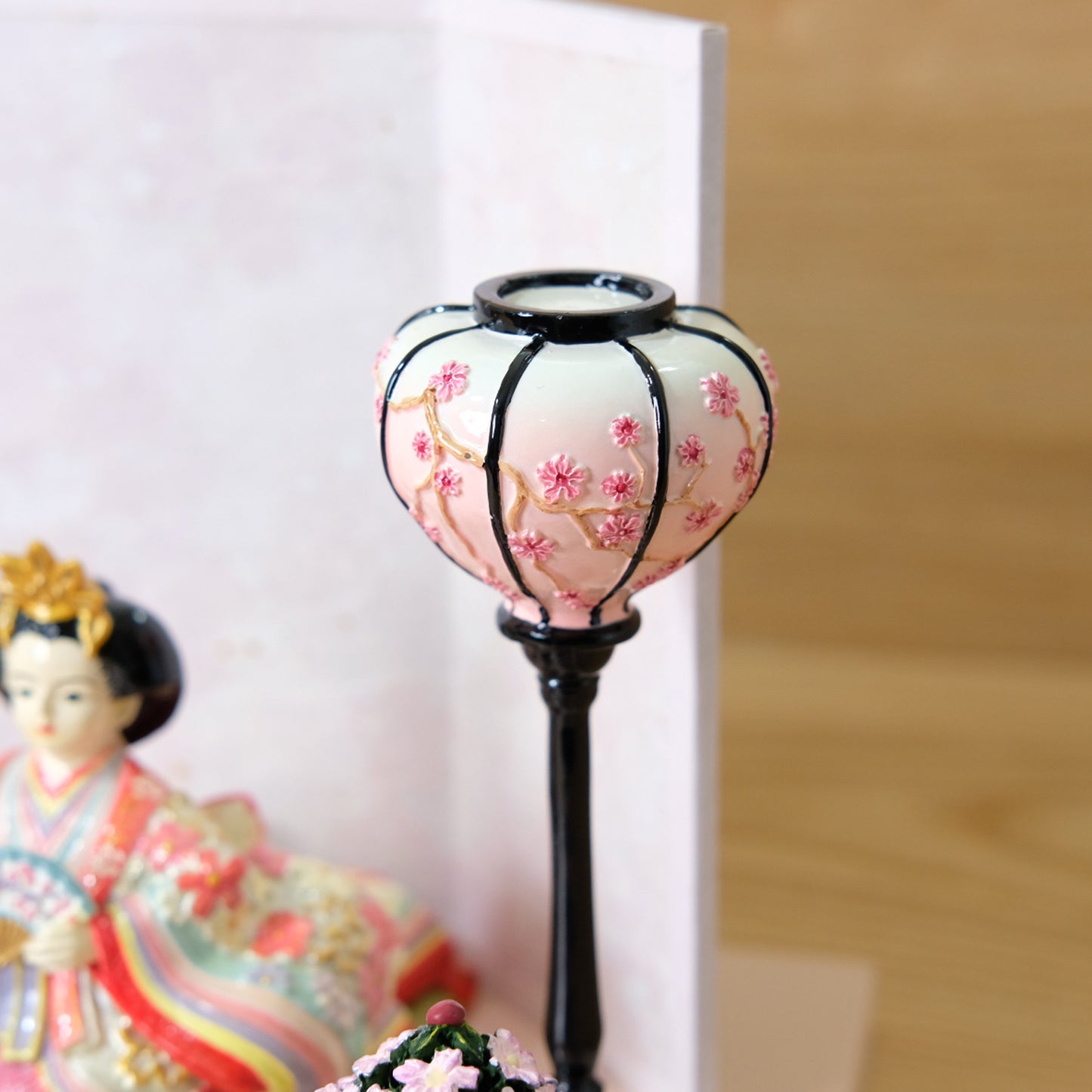 Hime no HARUKA Japanese paper folding screen with tools, peach