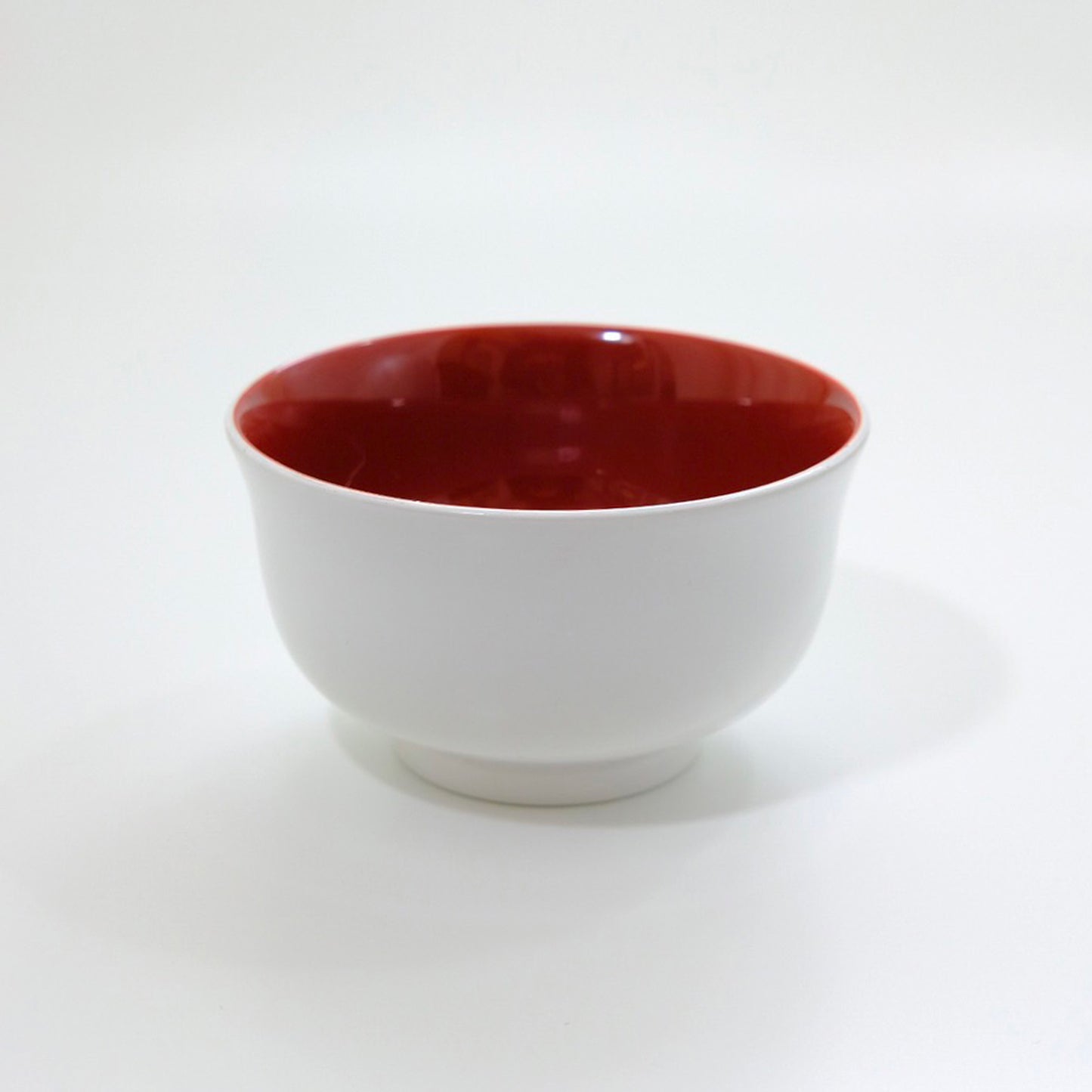 Soup bowl with white interior and red pattern