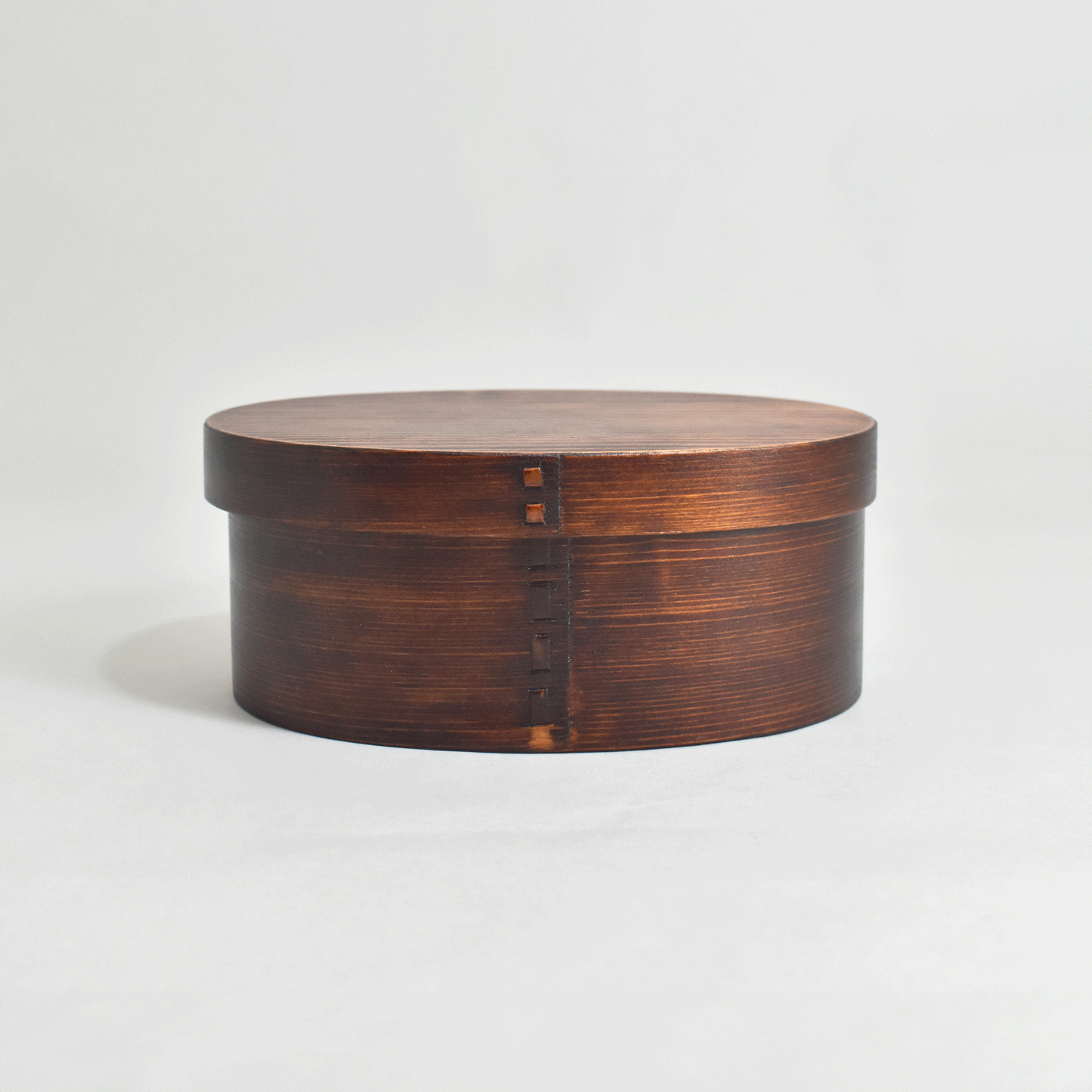 Cedar oval one-tier lunch box with lacquer