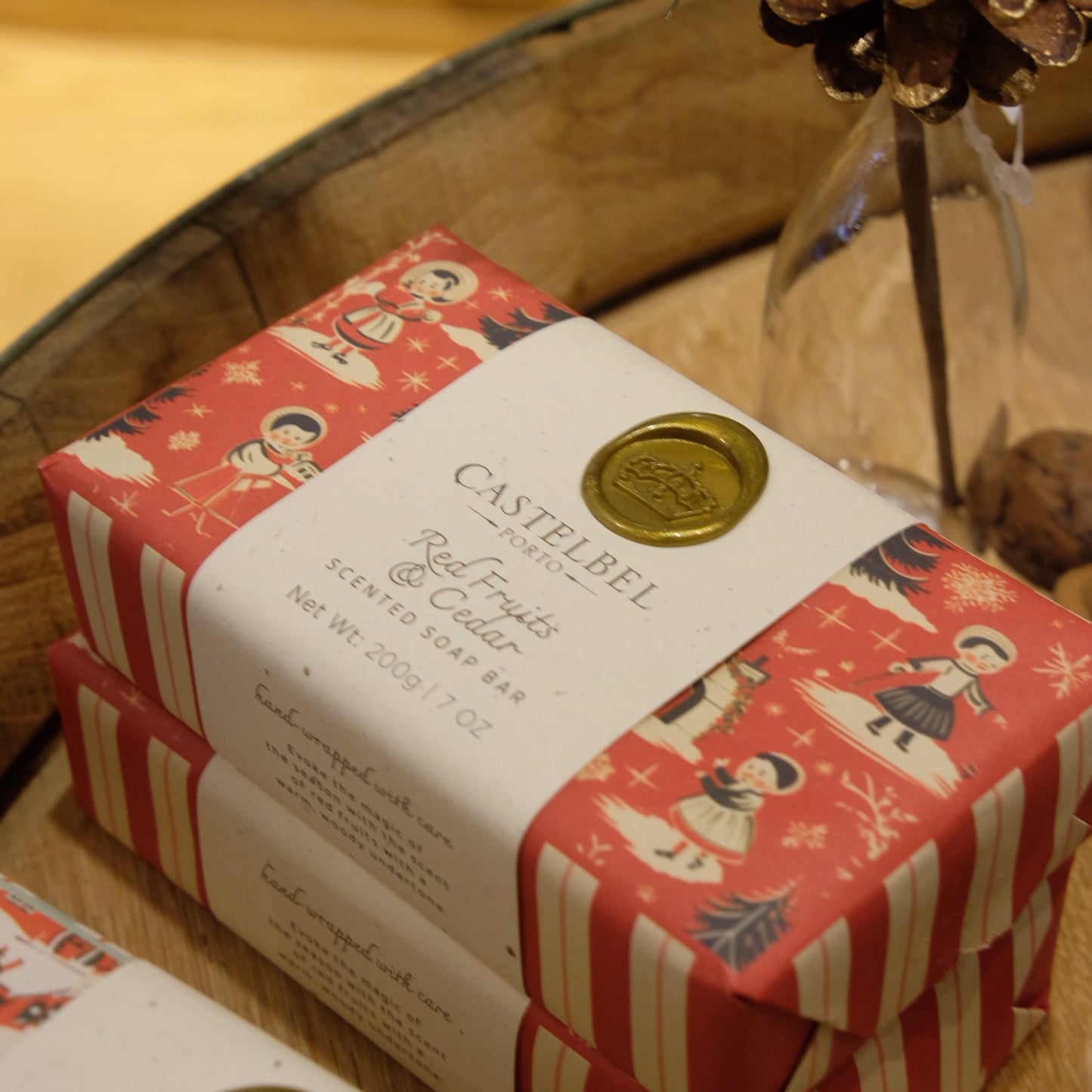 Vintage Soap Red Fruits & Cedar