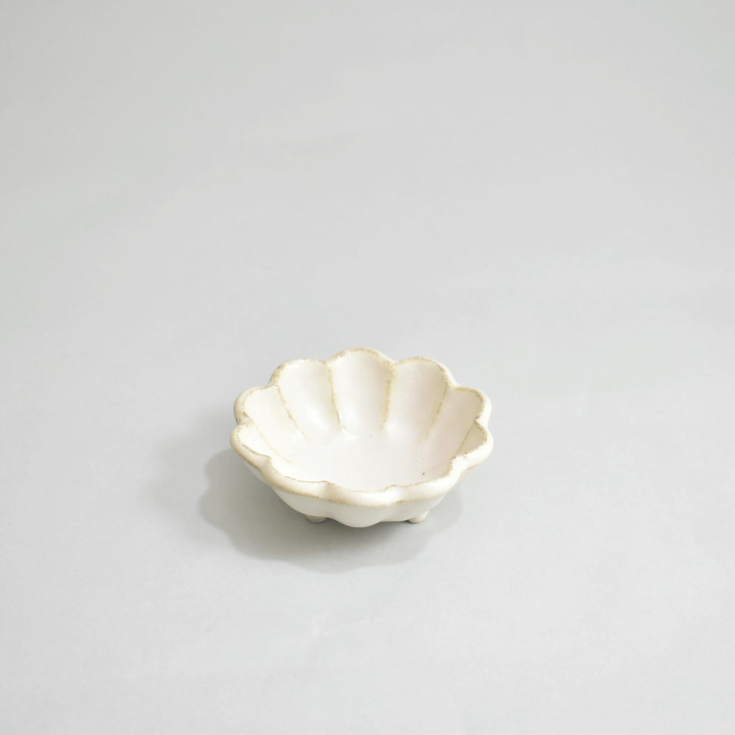 Rinka 8 bowls Shiraneri