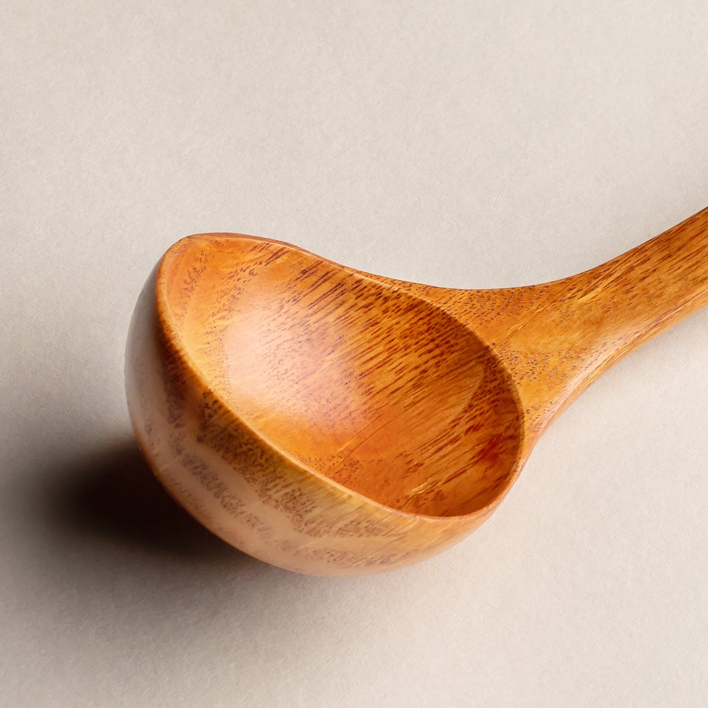 Large wooden ladle, 28cm